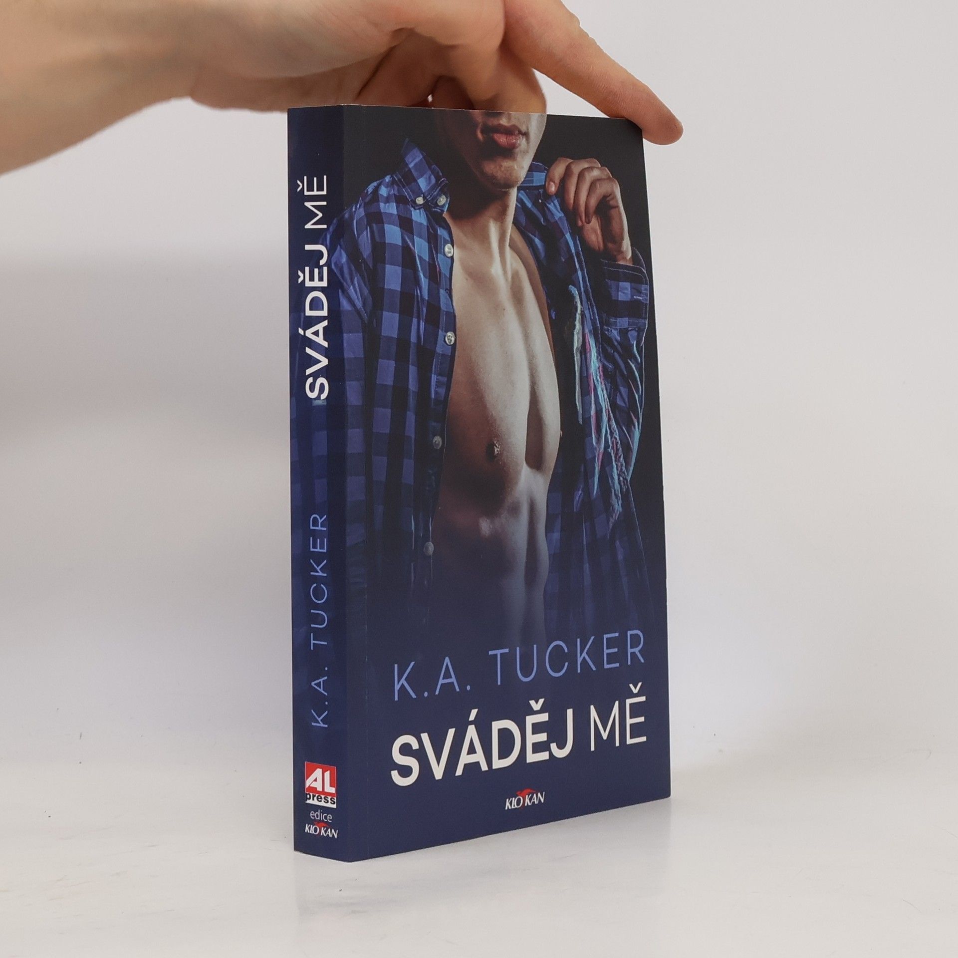 K.A. Tucker Sváděj mě