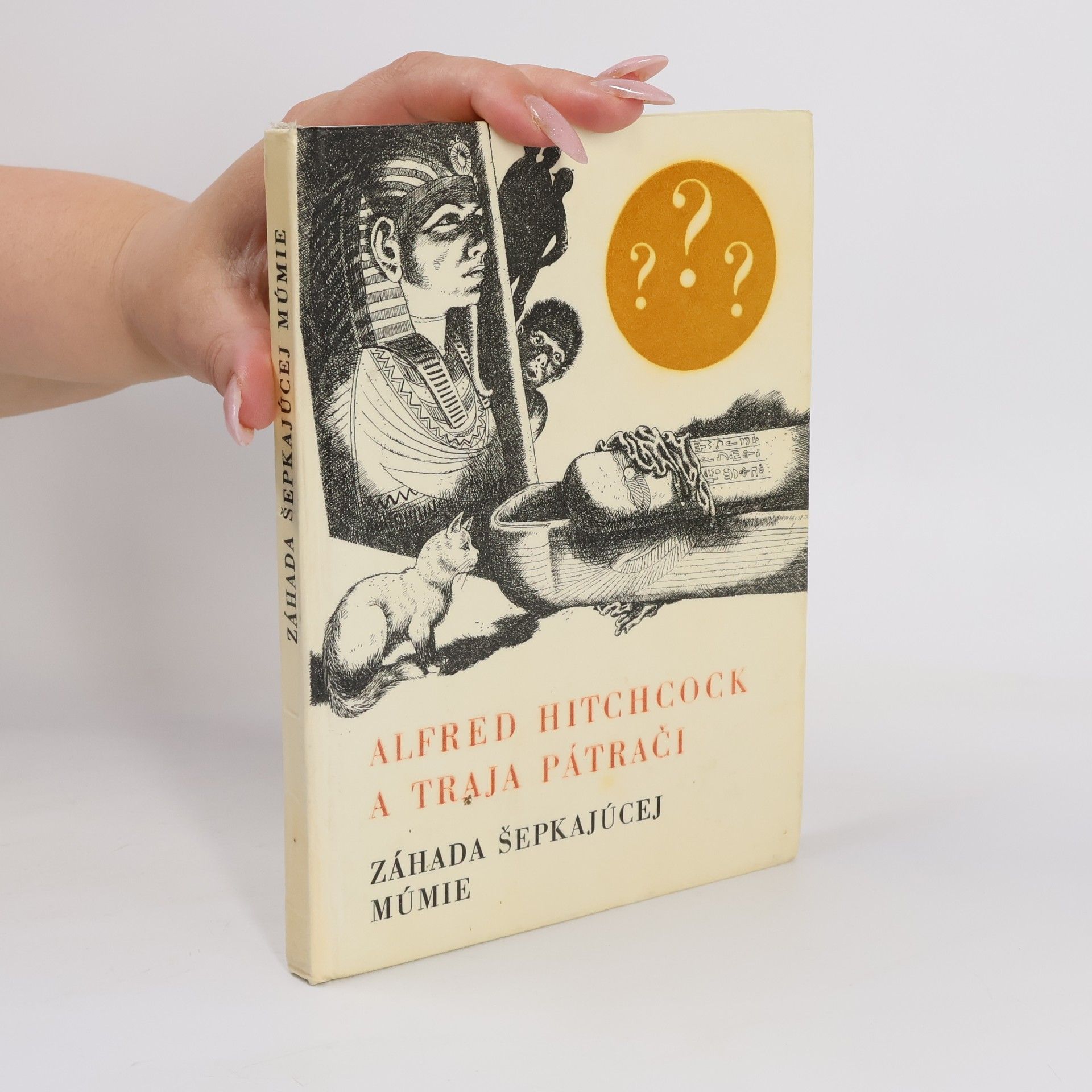 Robert Arthur Alfred Hitchcock a traja pátrači : Záhada šepkajúcej múmie