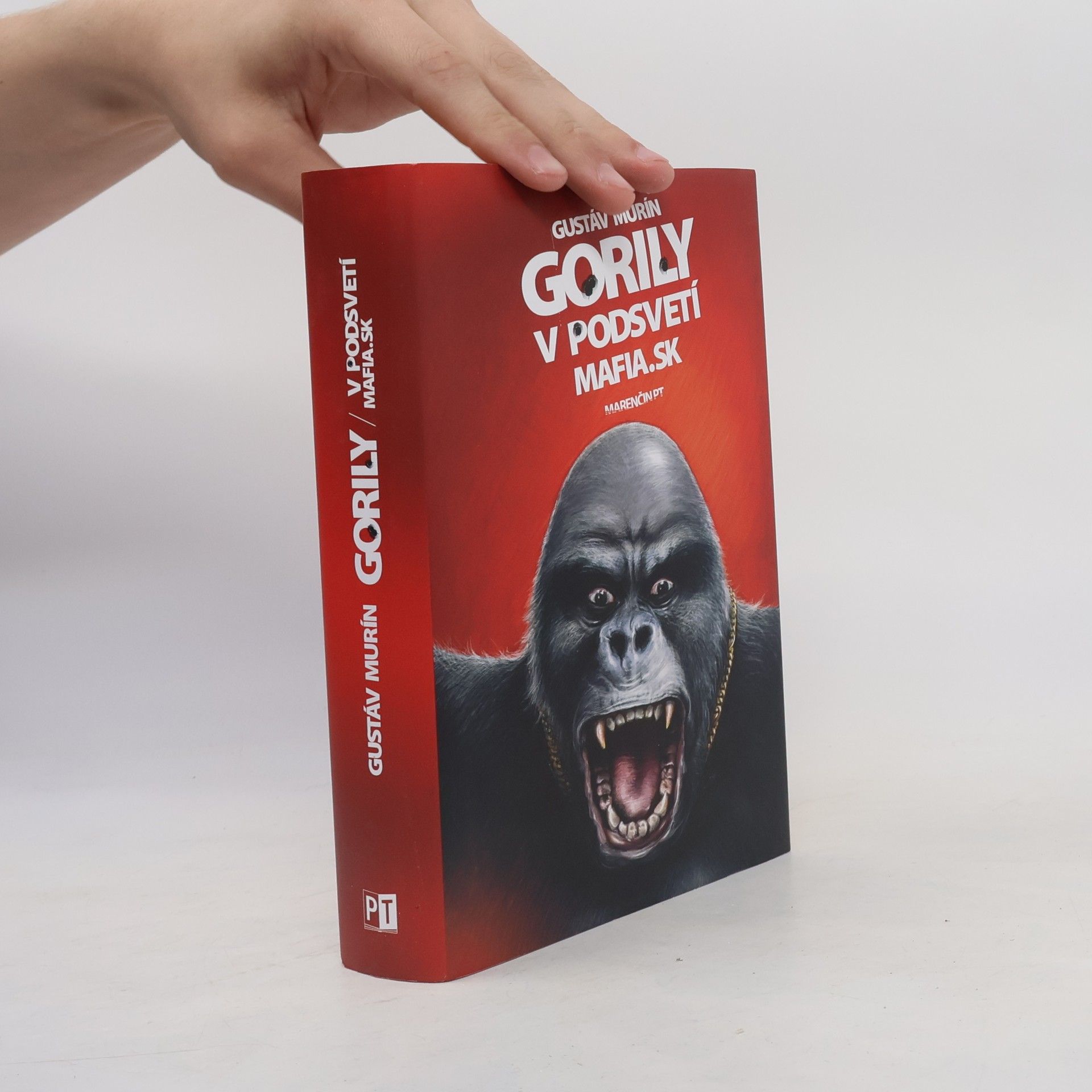 Gustáv Murín Gorily v podsvetí