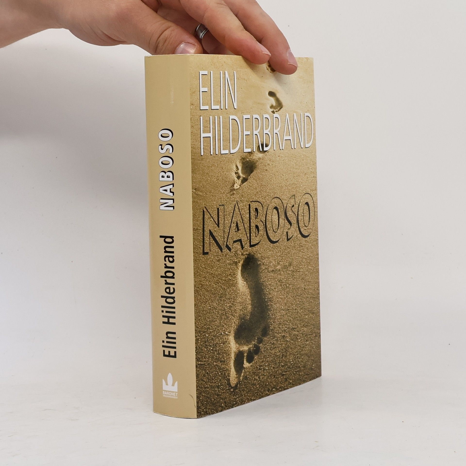 Elin Hilderbrand Naboso
