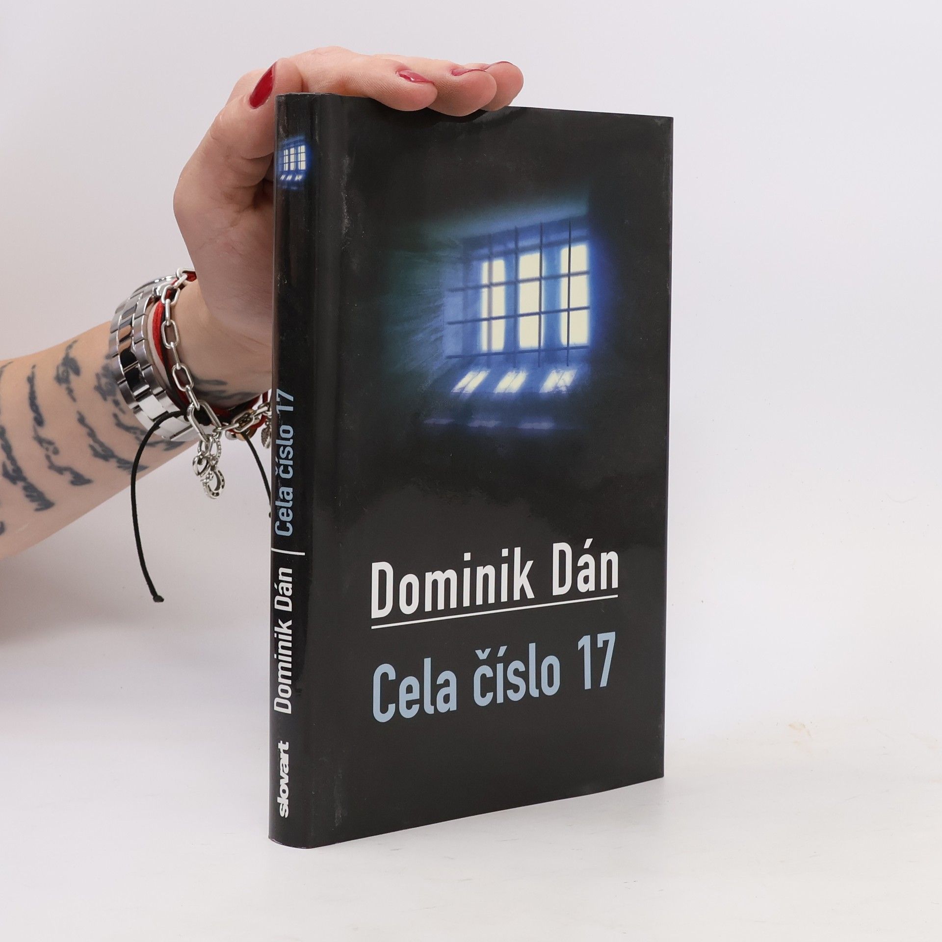 Dominik Dán Cela číslo 17
