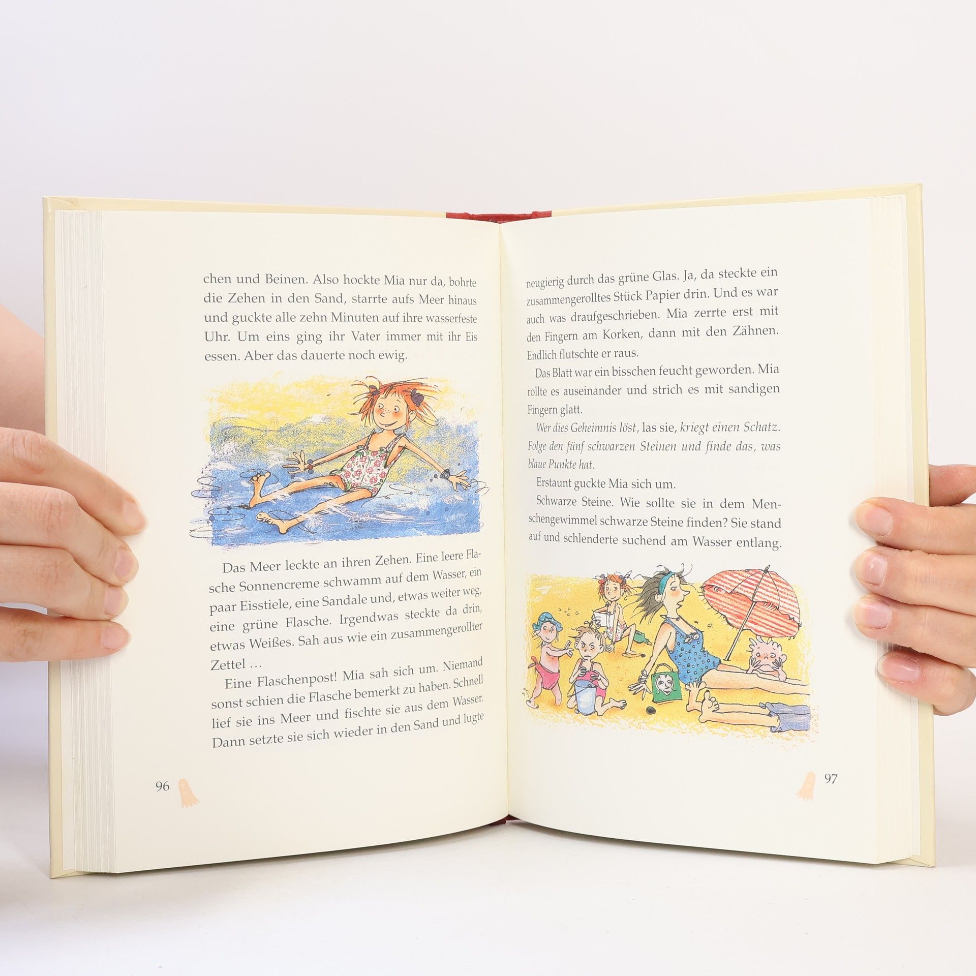 Cornelia Funkeová Cornelia Funke erzählt von Bücherfressern, Dachbodengespenstern und anderen Helden