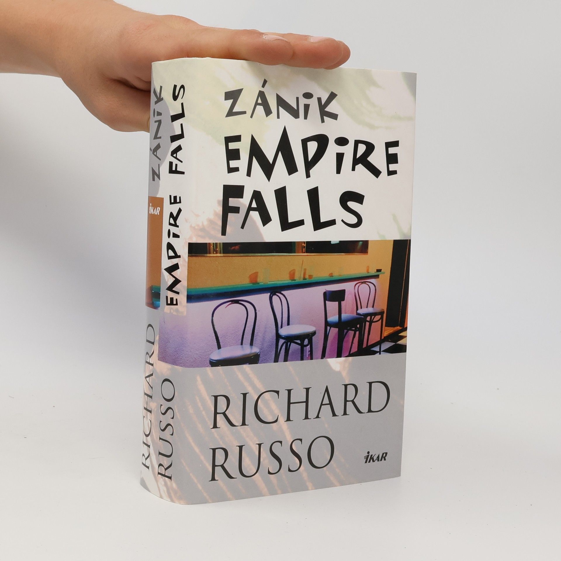 Richard Russo Zánik Empire Falls