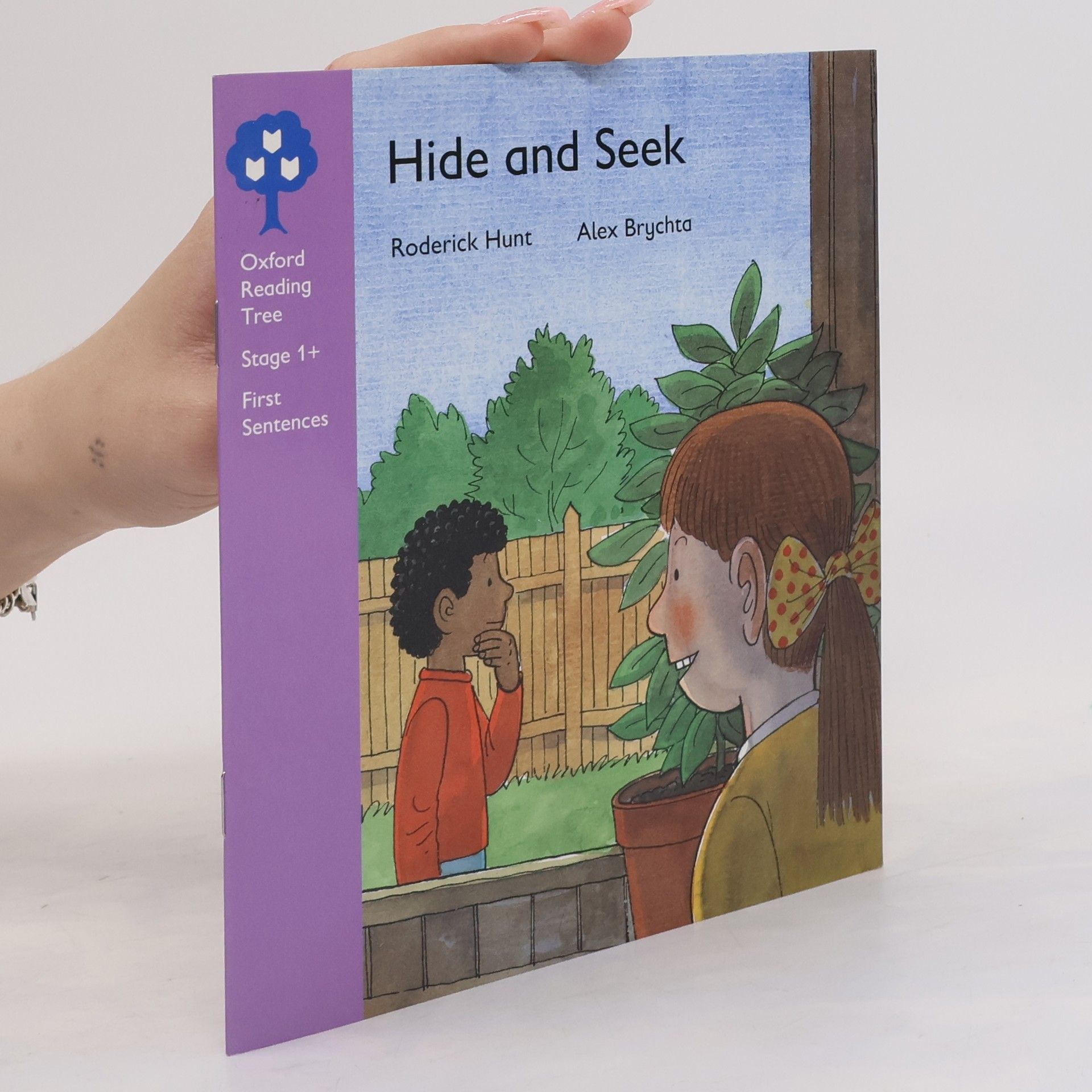 Roderick Hunt Hide and Seek