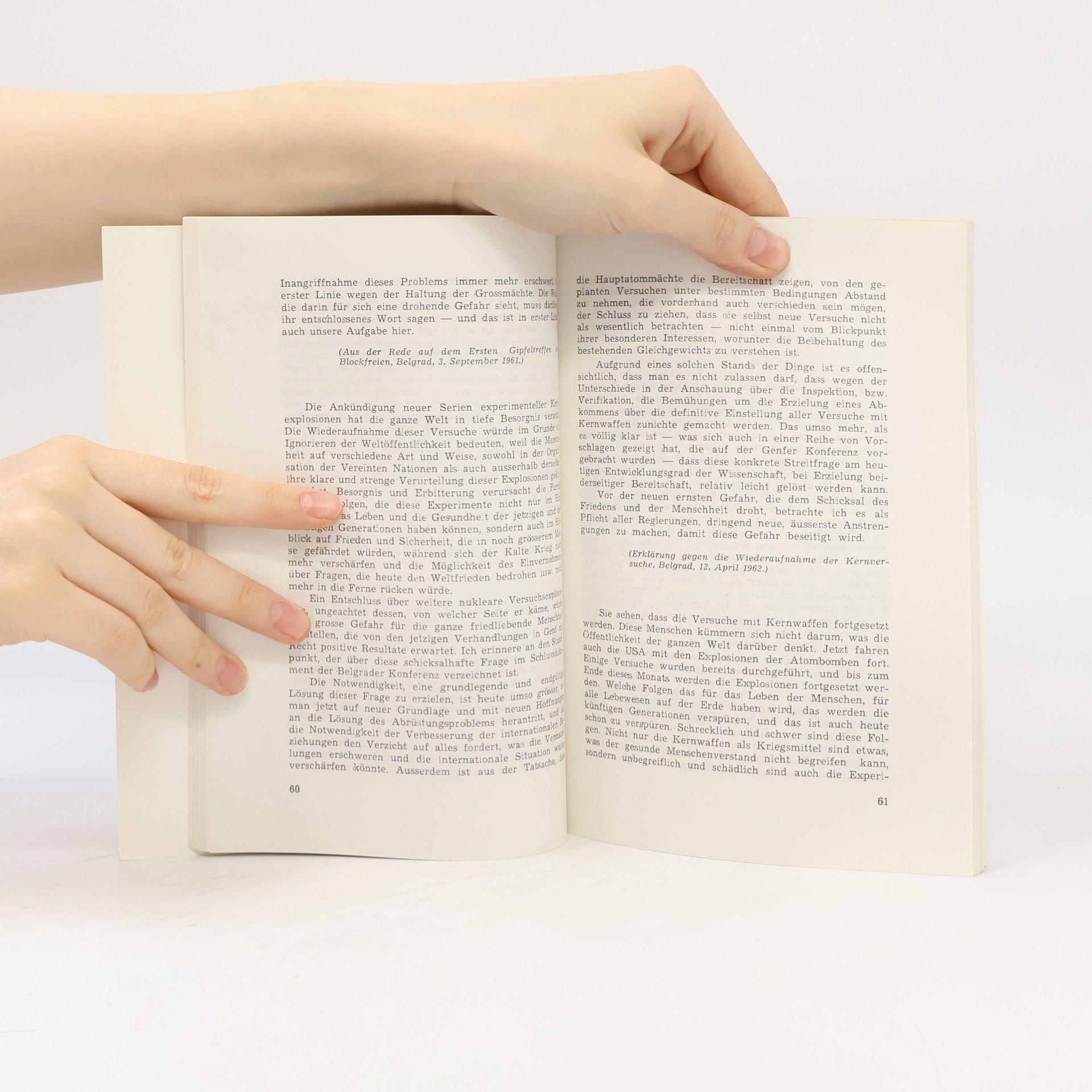 Various authors Tito uber abrustung