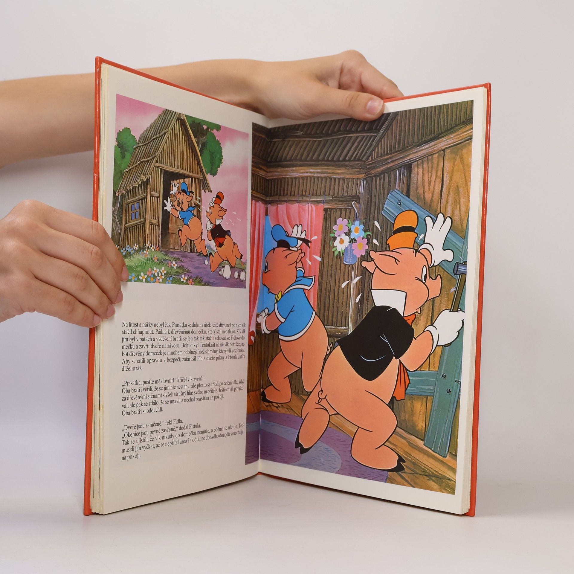 Walt Disney Alenka v kraji divů. Autíčko Modrásek. O třech malých prasátkách.