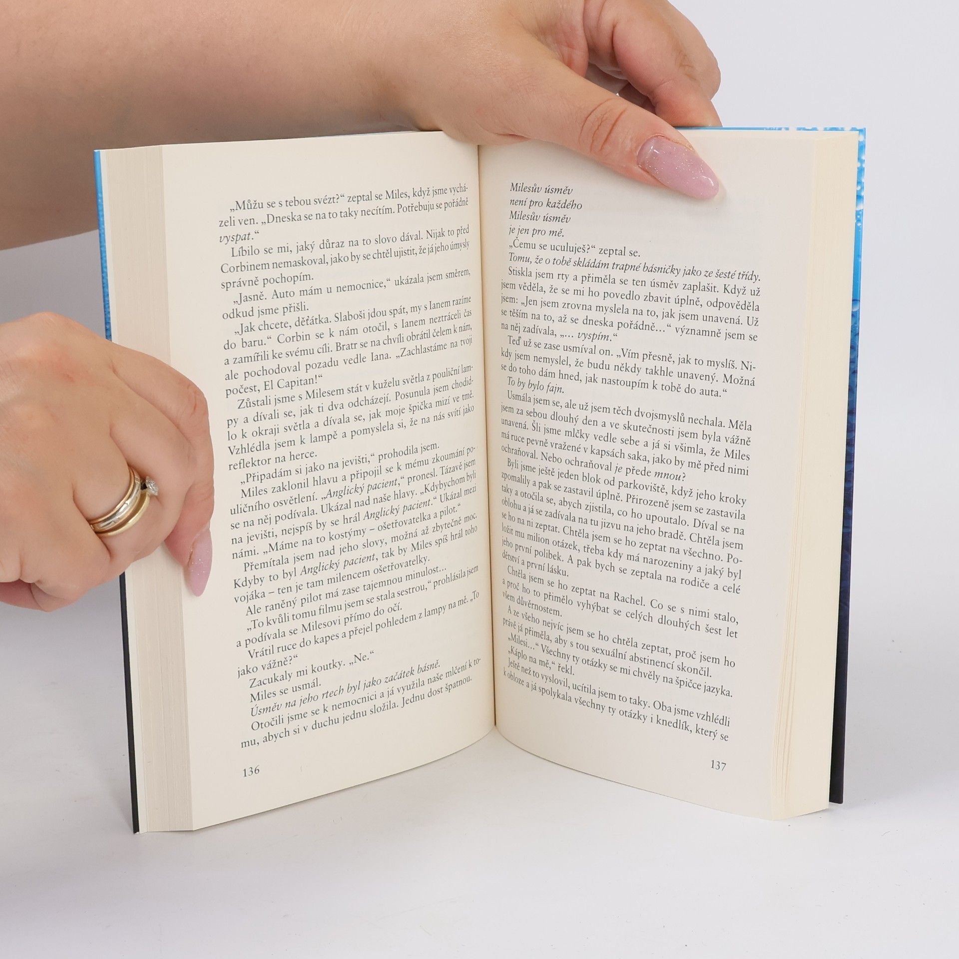 Colleen Hoover Odvrácená tvář lásky