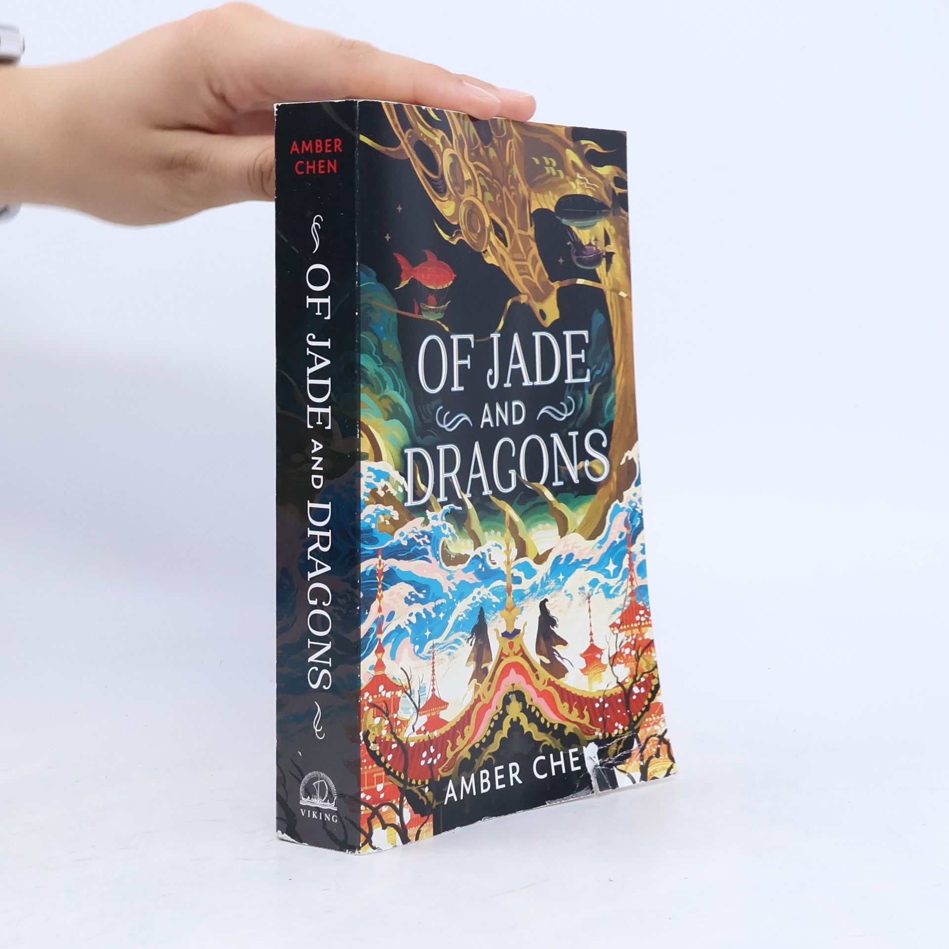Chen Amber Of Jade and Dragons