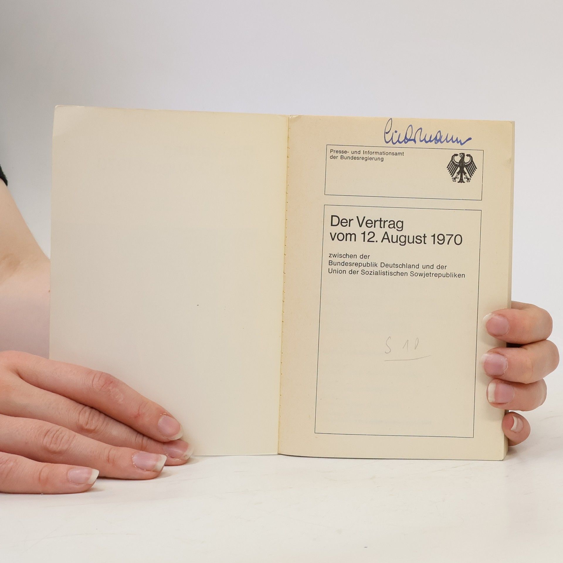 Various authors Der Vertrag vom 12. August 1970