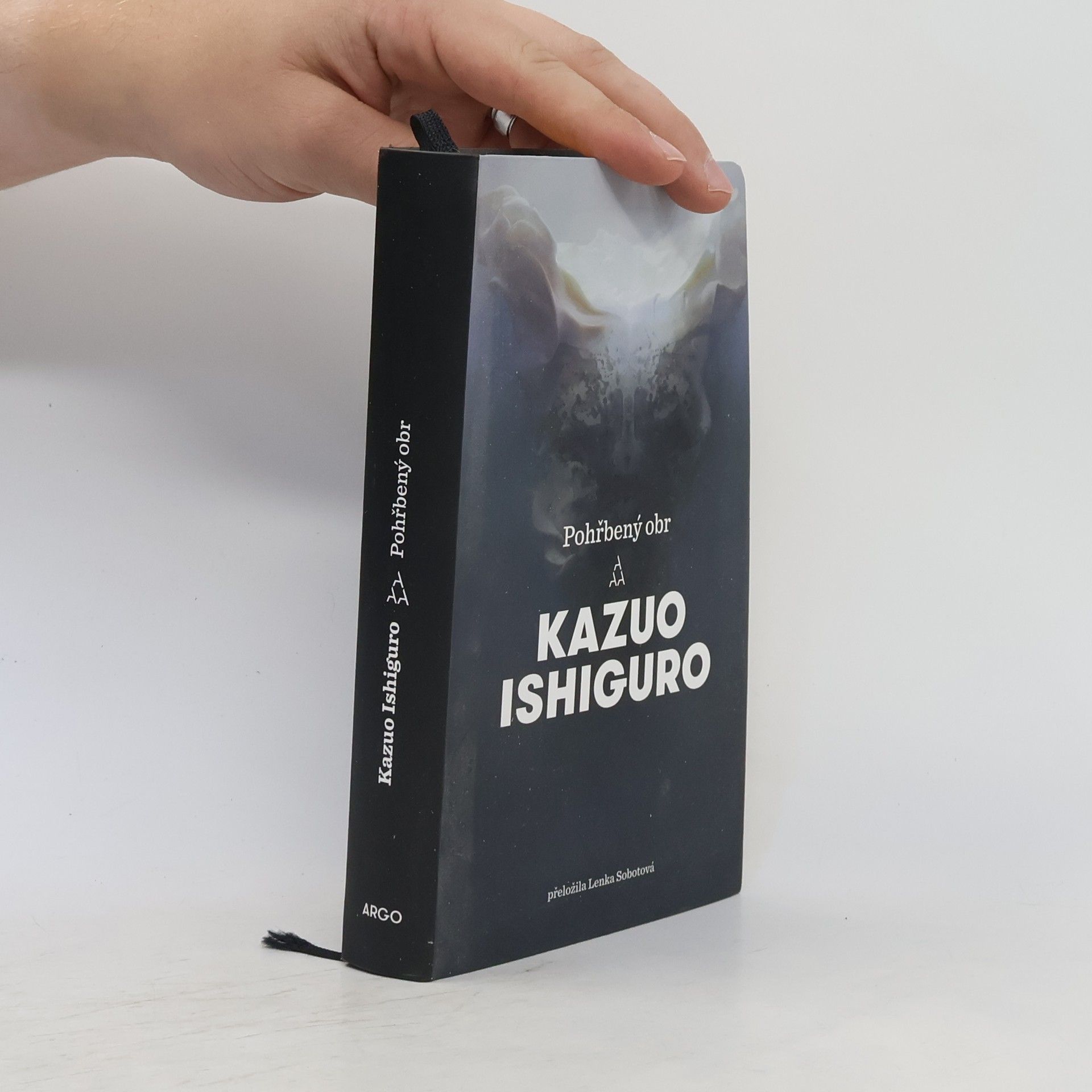 Kazuo Ishiguro Pohřbený obr