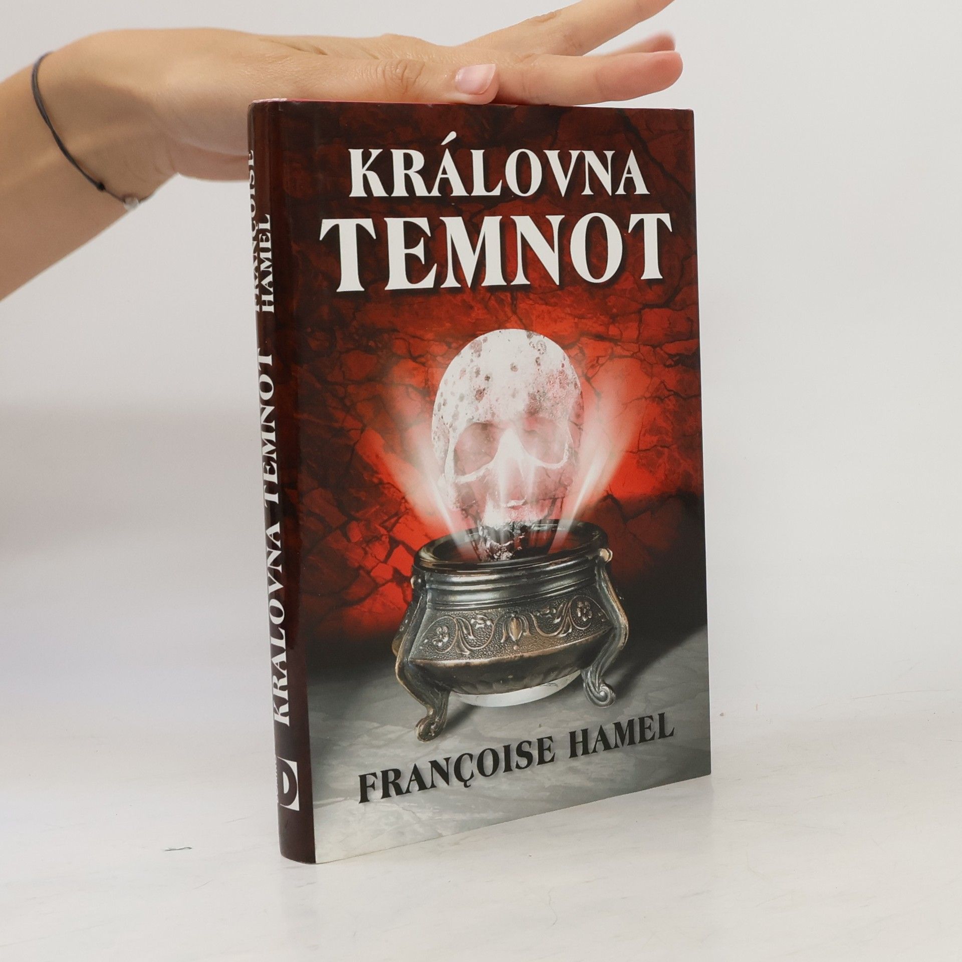 Françoise Hamel Královna temnot