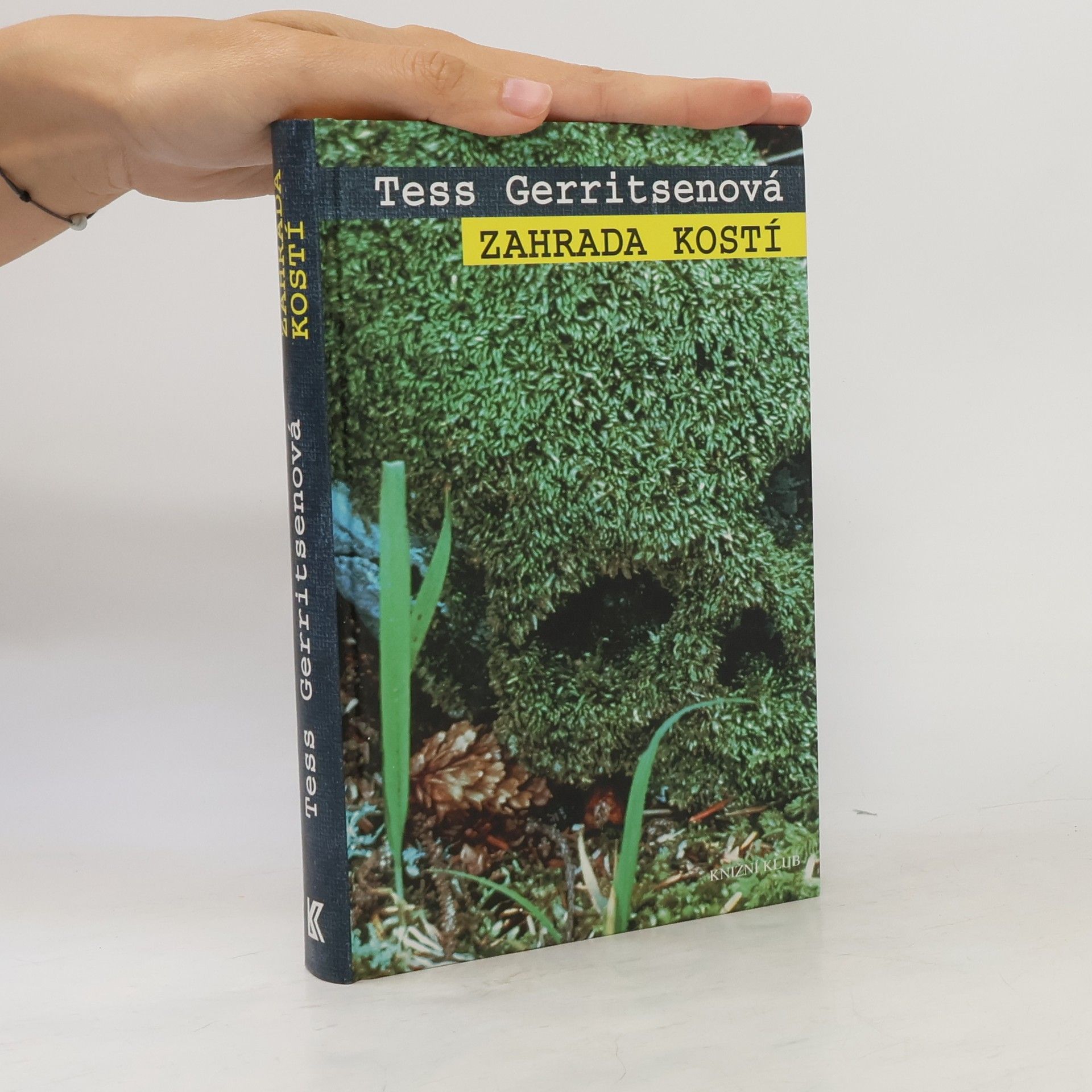 Tess Gerritsen Zahrada kostí