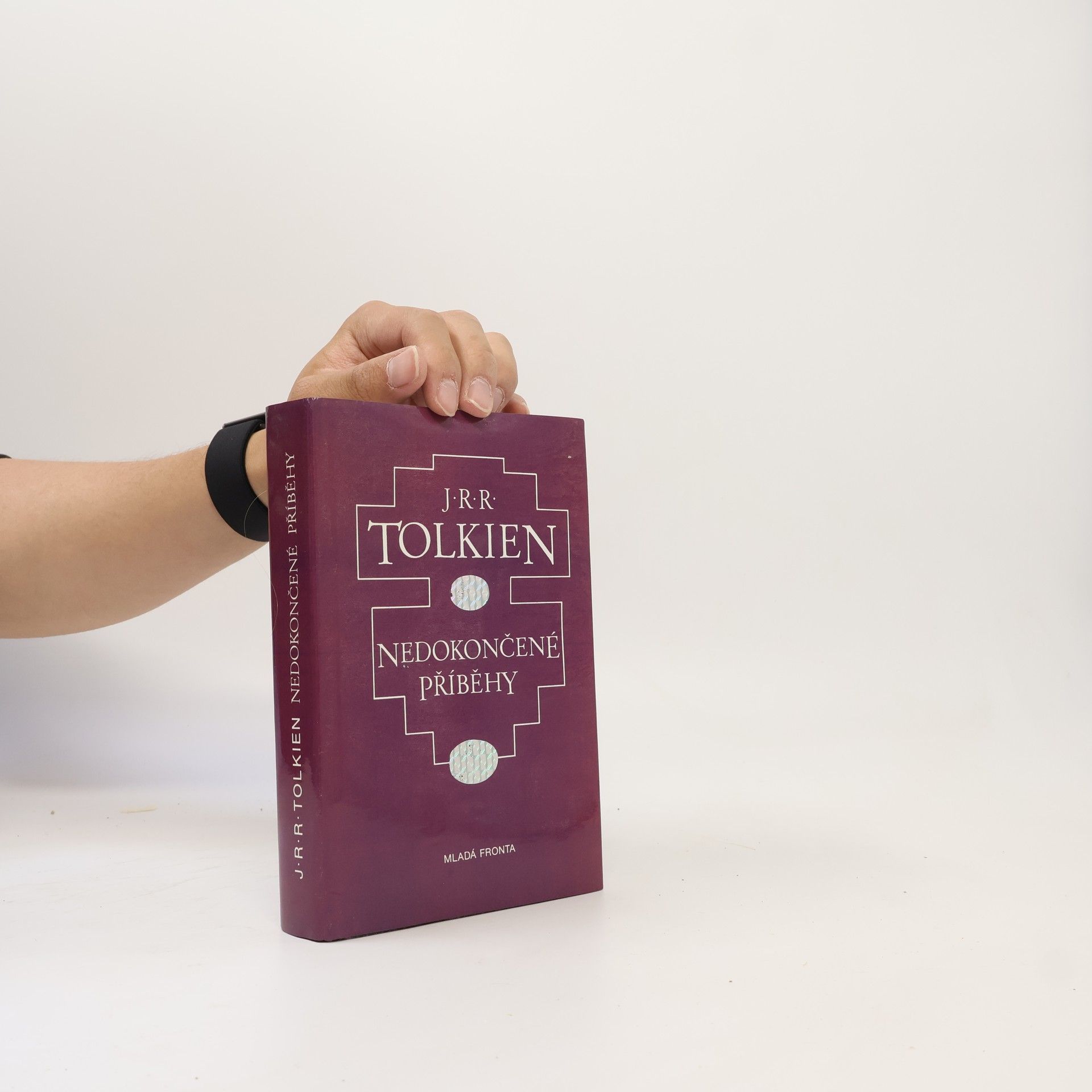 J. R. R. Tolkien Nedokončené příběhy Númenoru a Středozemě