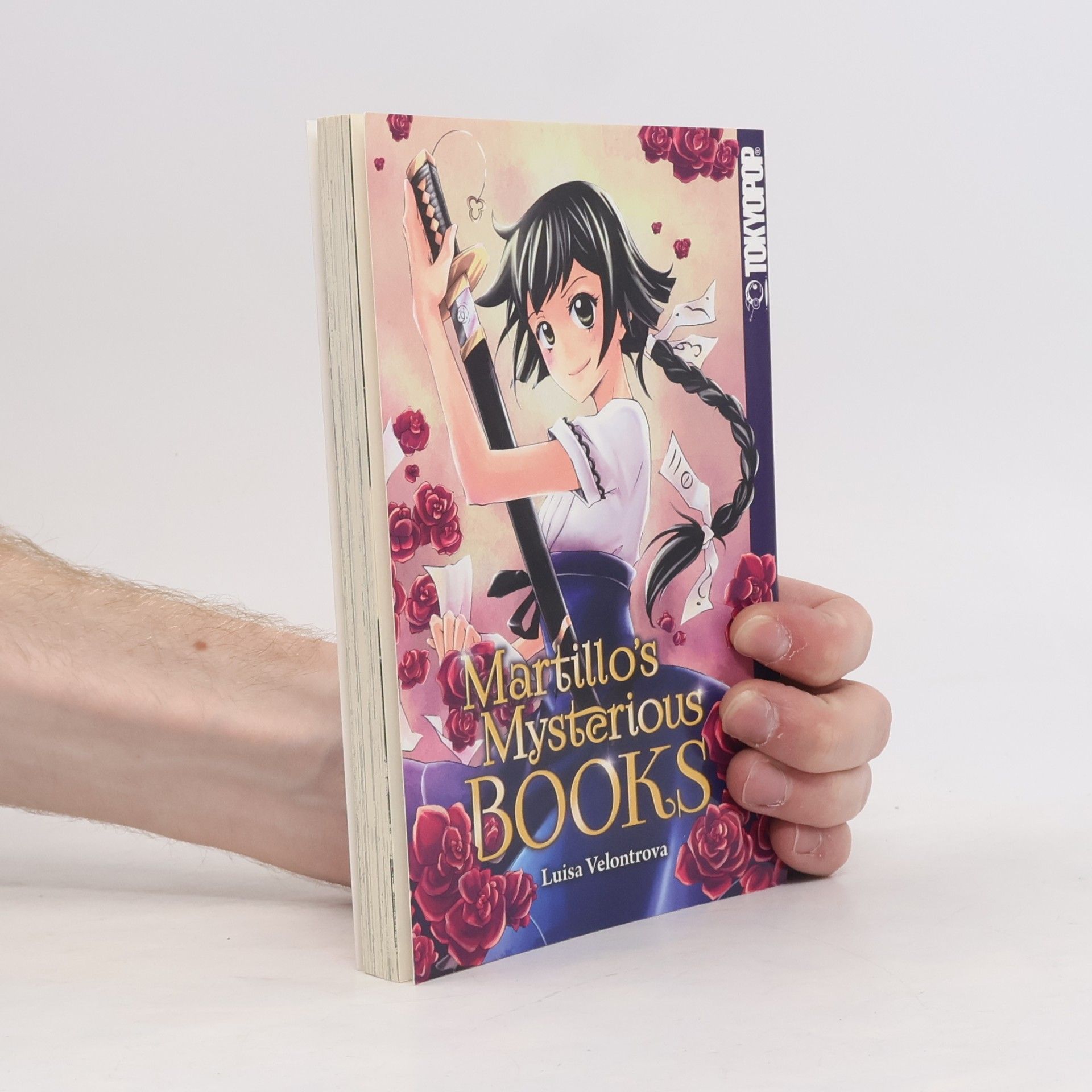 Luisa Velontrova Martillo's mysterious books