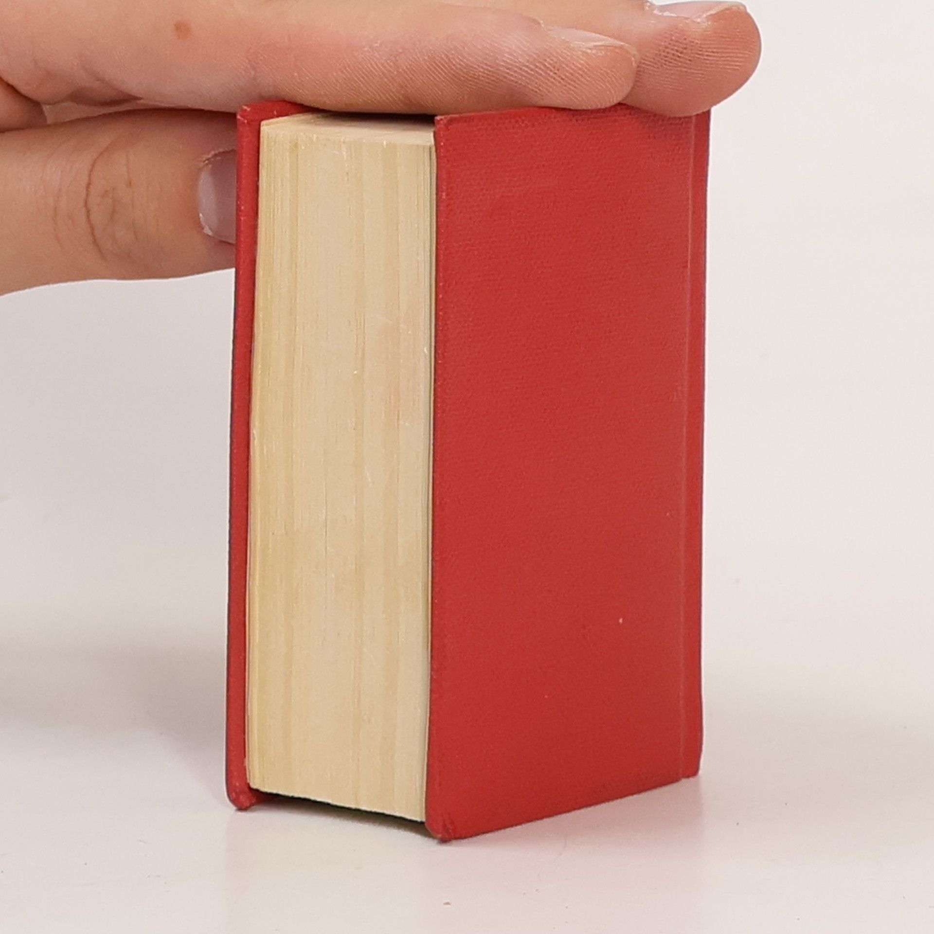 O. P. Benyuch Pocket English-Russian Dictionary. Карманный англо-русский словарь