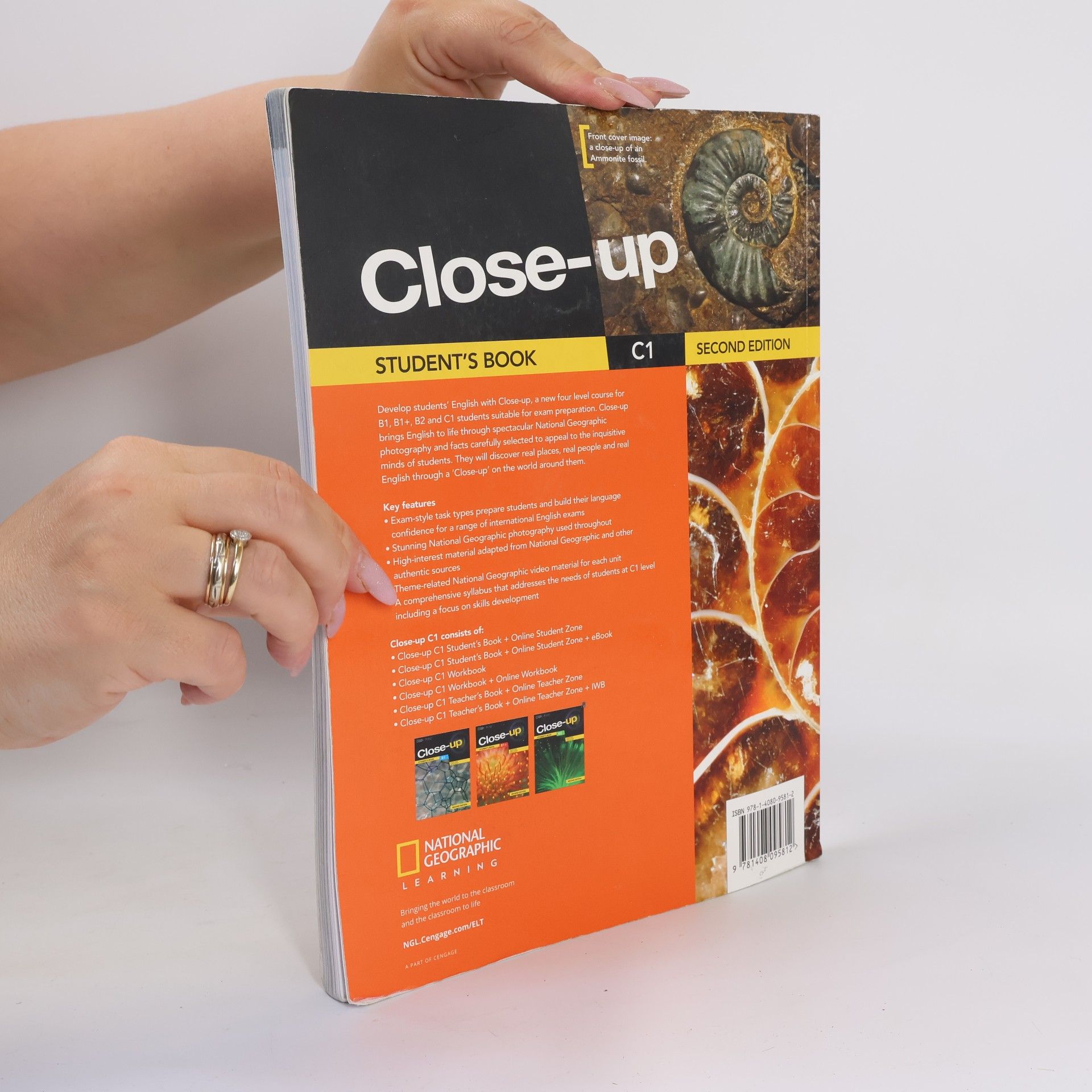 Angela Healan Close-up : C1. Student's book