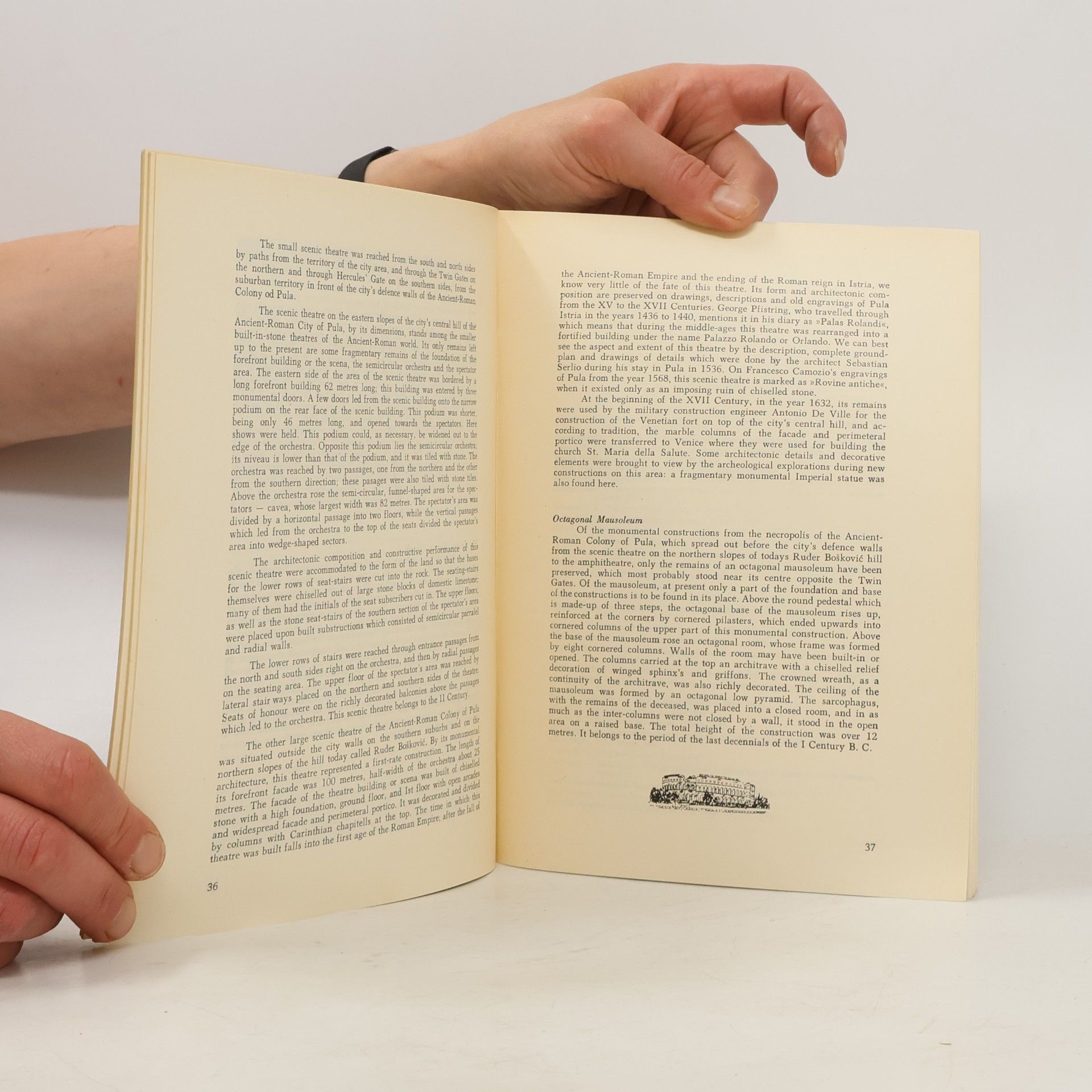 Collectif d'auteurs Ancient Pula