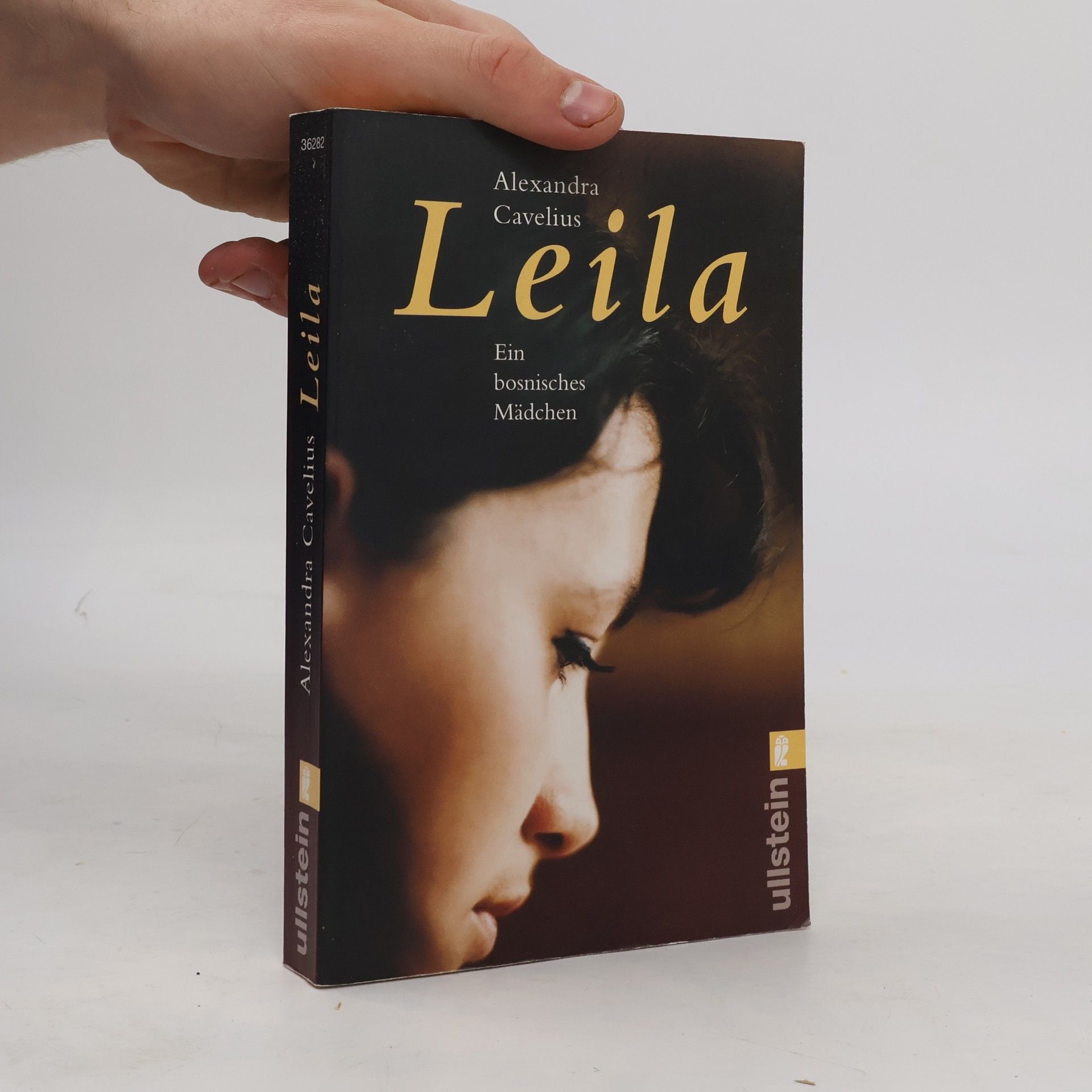 Alexandra Cavelius Leila
