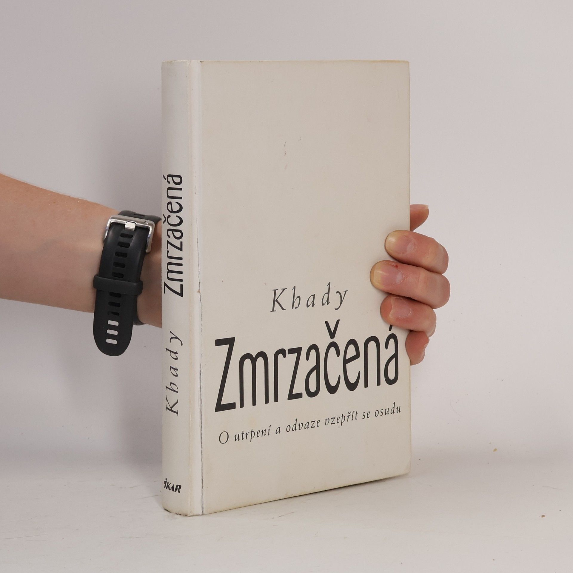 Khady Khady Zmrzačená