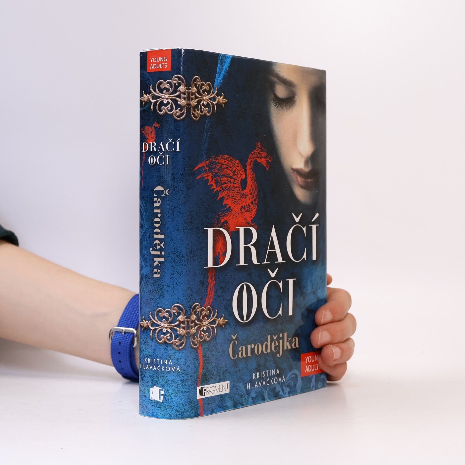 Kristina Hlaváčková Dračí oči. Čarodějka