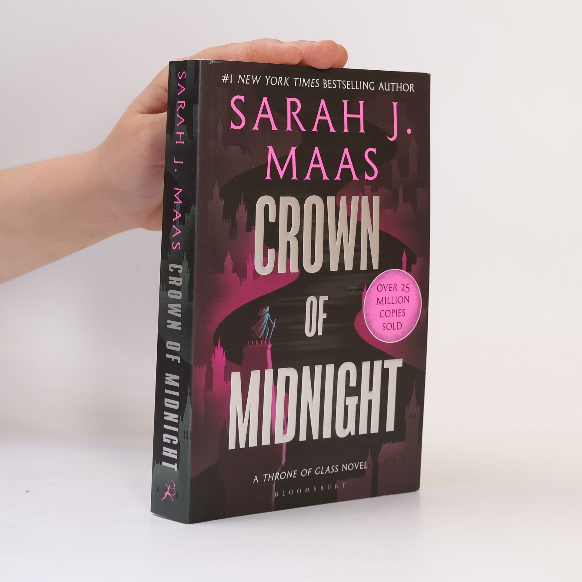 Sarah J. Maas Crown of midnight