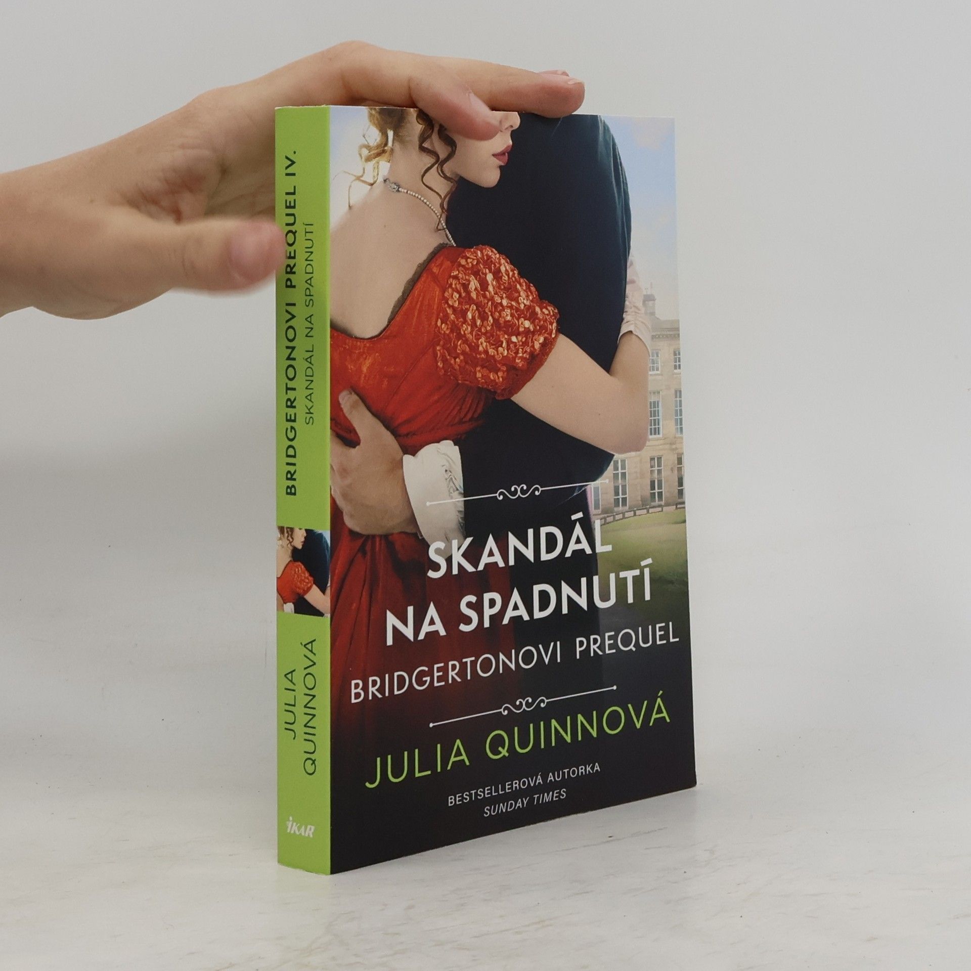 Julie Quinnová Skandál na spadnutí