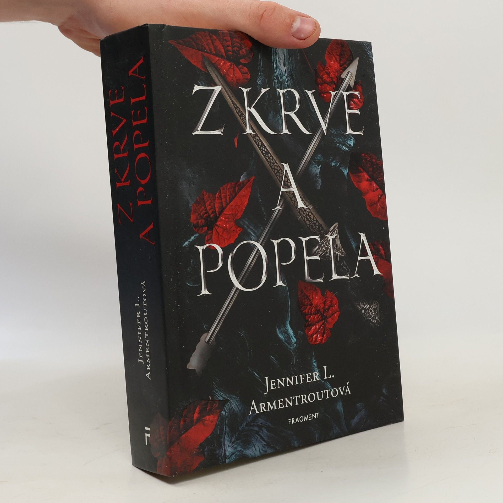 Jennifer L. Armentrout Z krve a popela
