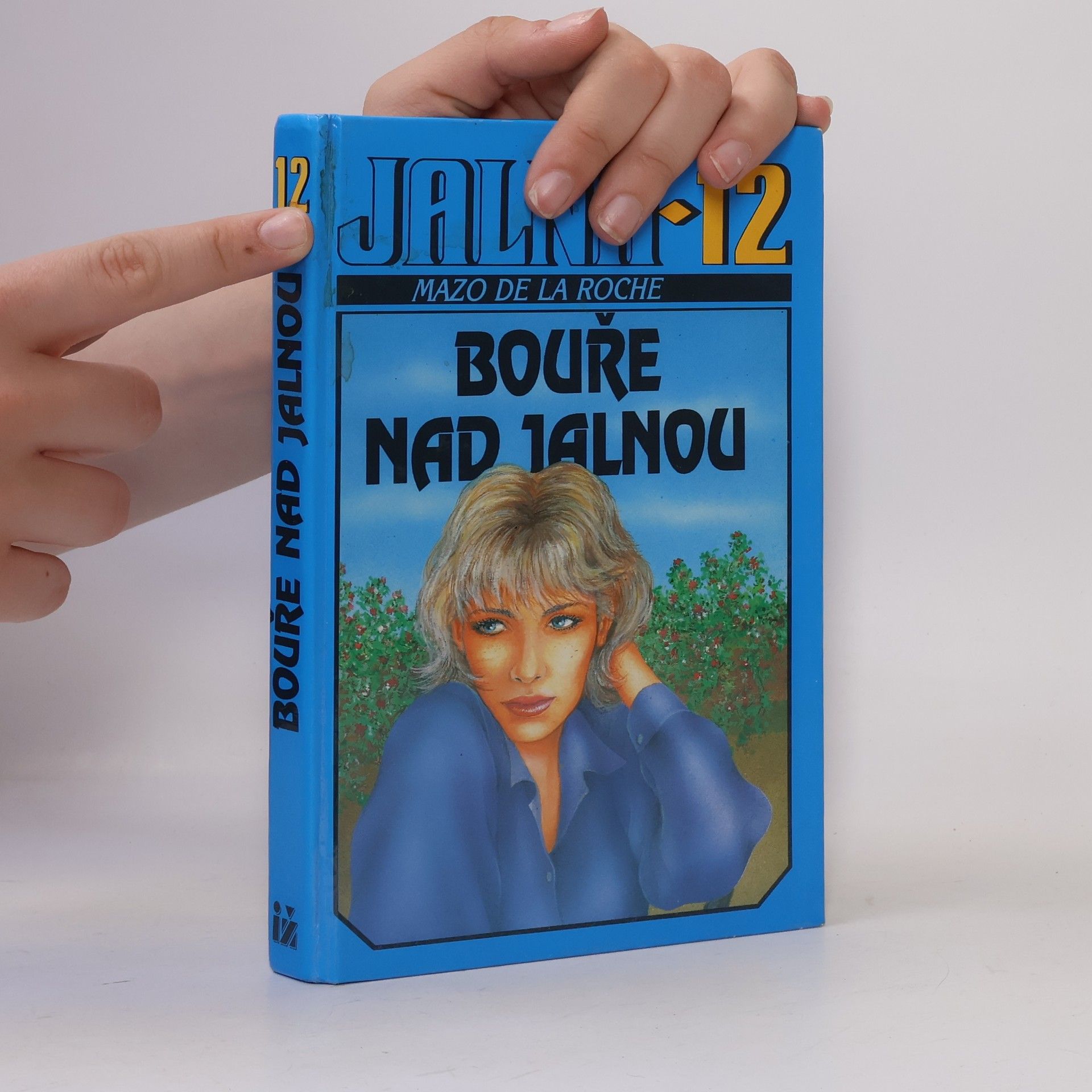 Mazo de la Roche Jalna. 12, Bouře nad Jalnou