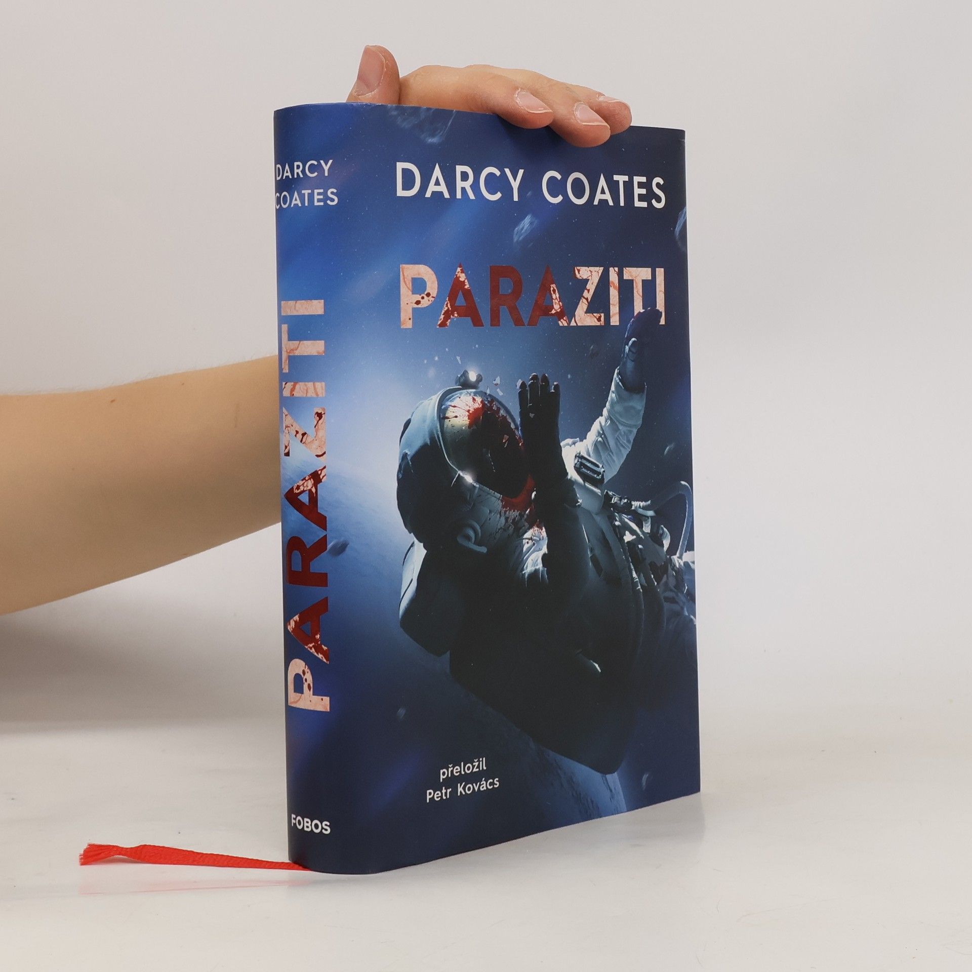 Darcy Coates Paraziti