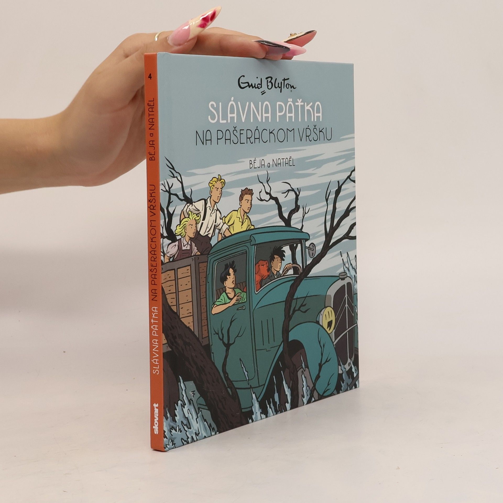 Enid Blyton Slávna päťka na Pašeráckom vŕšku