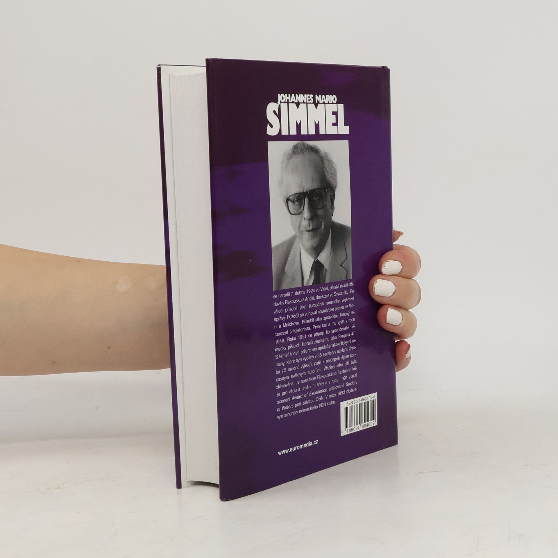 Johannes Mario Simmel Z čeho jsou utkány sny