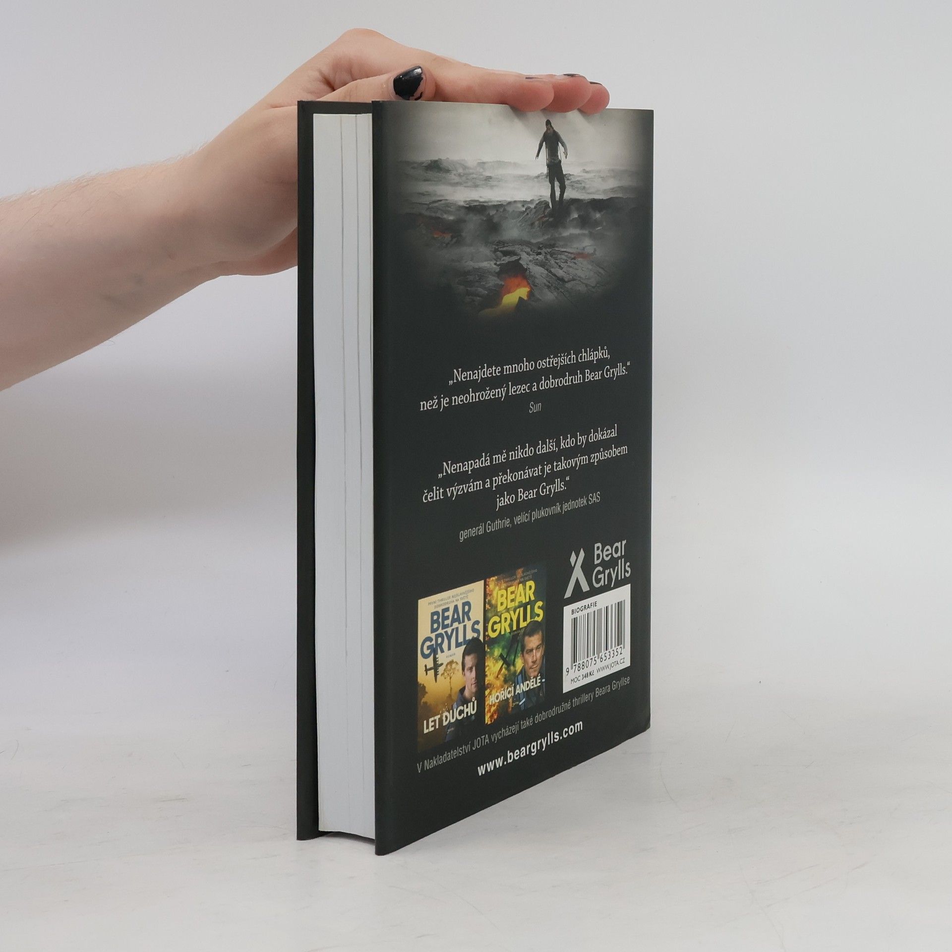 Bear Grylls Bláto, pot a slzy: Autobiografie