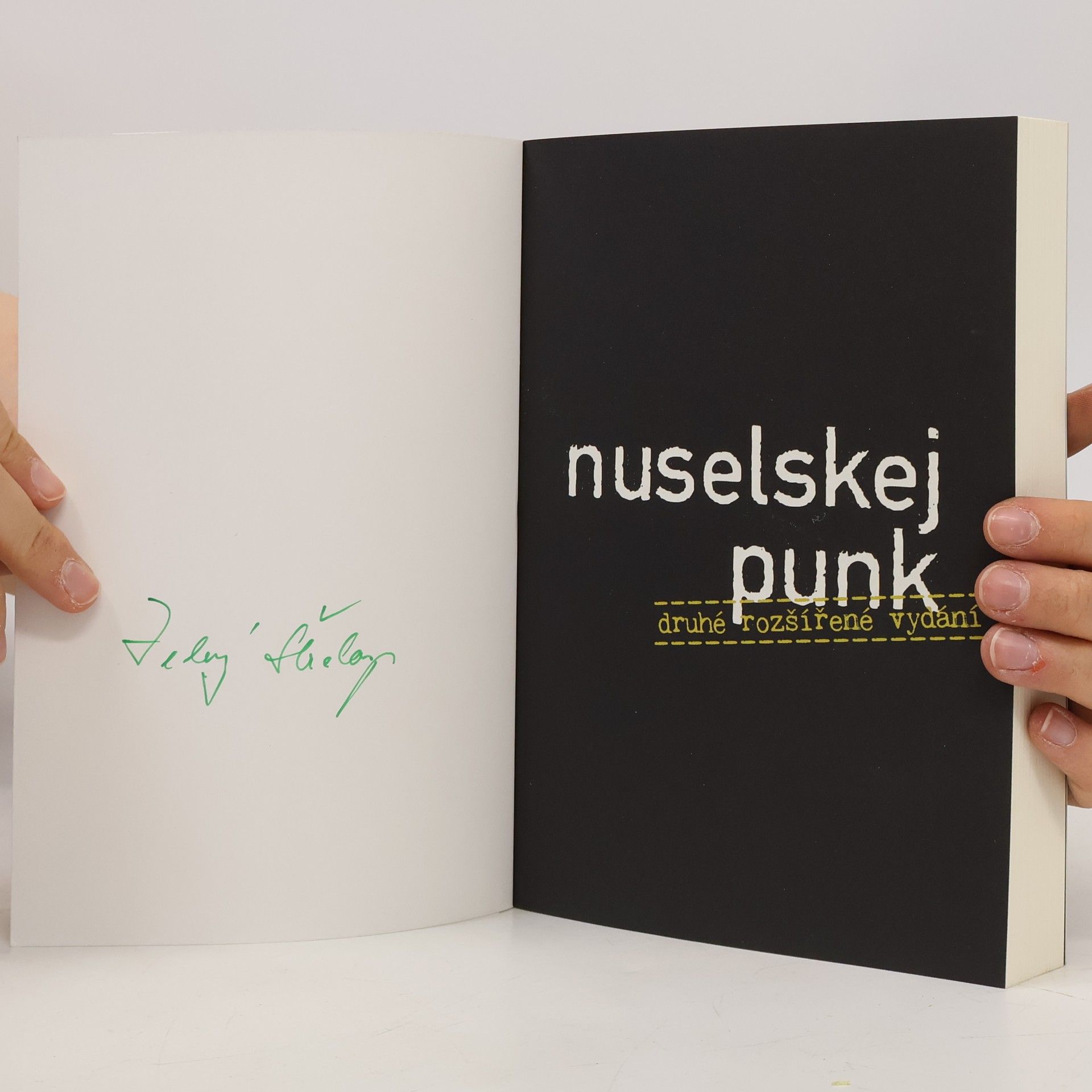 Zelený Škraloup Nuselskej punk