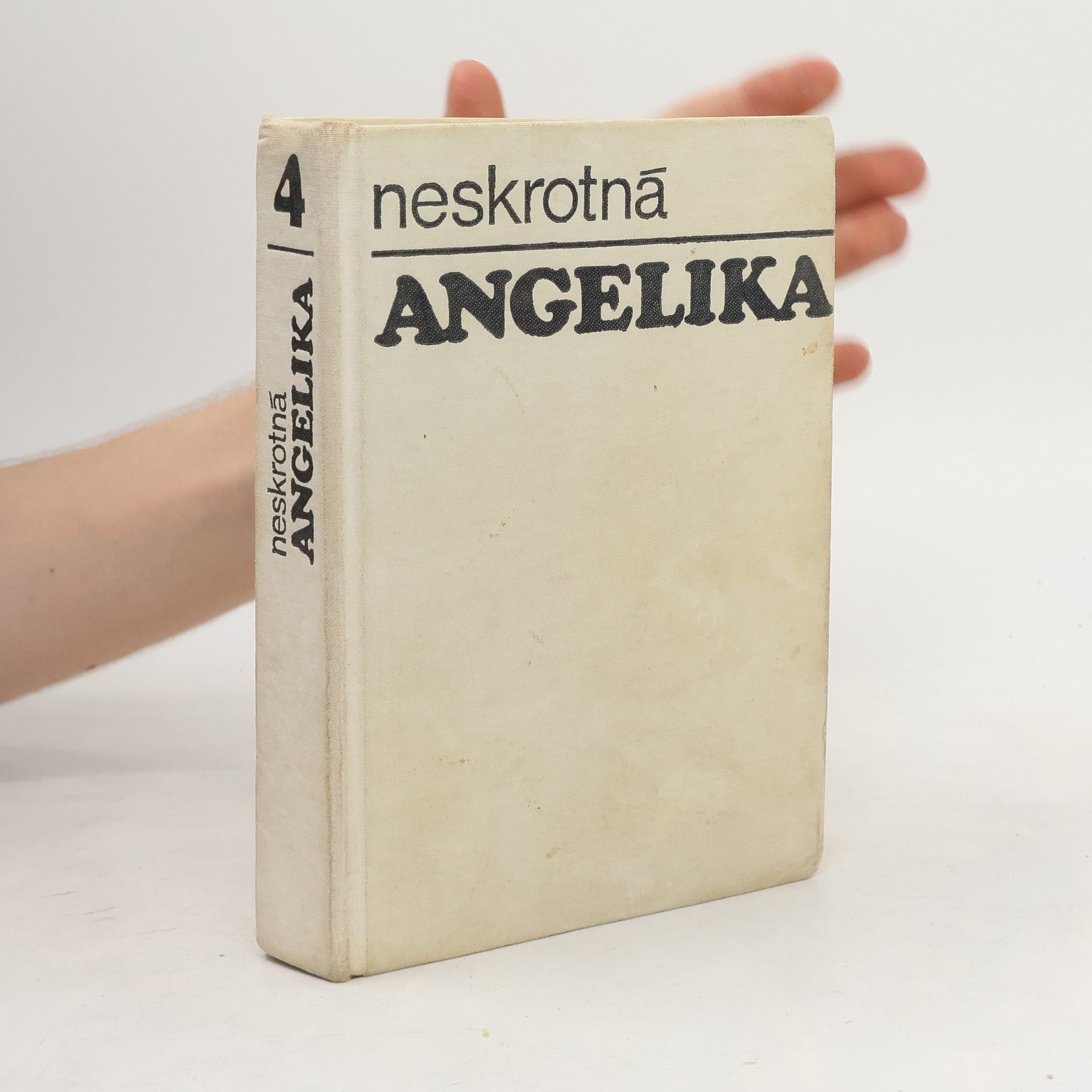 Anne Golon Neskrotná Angelika 4