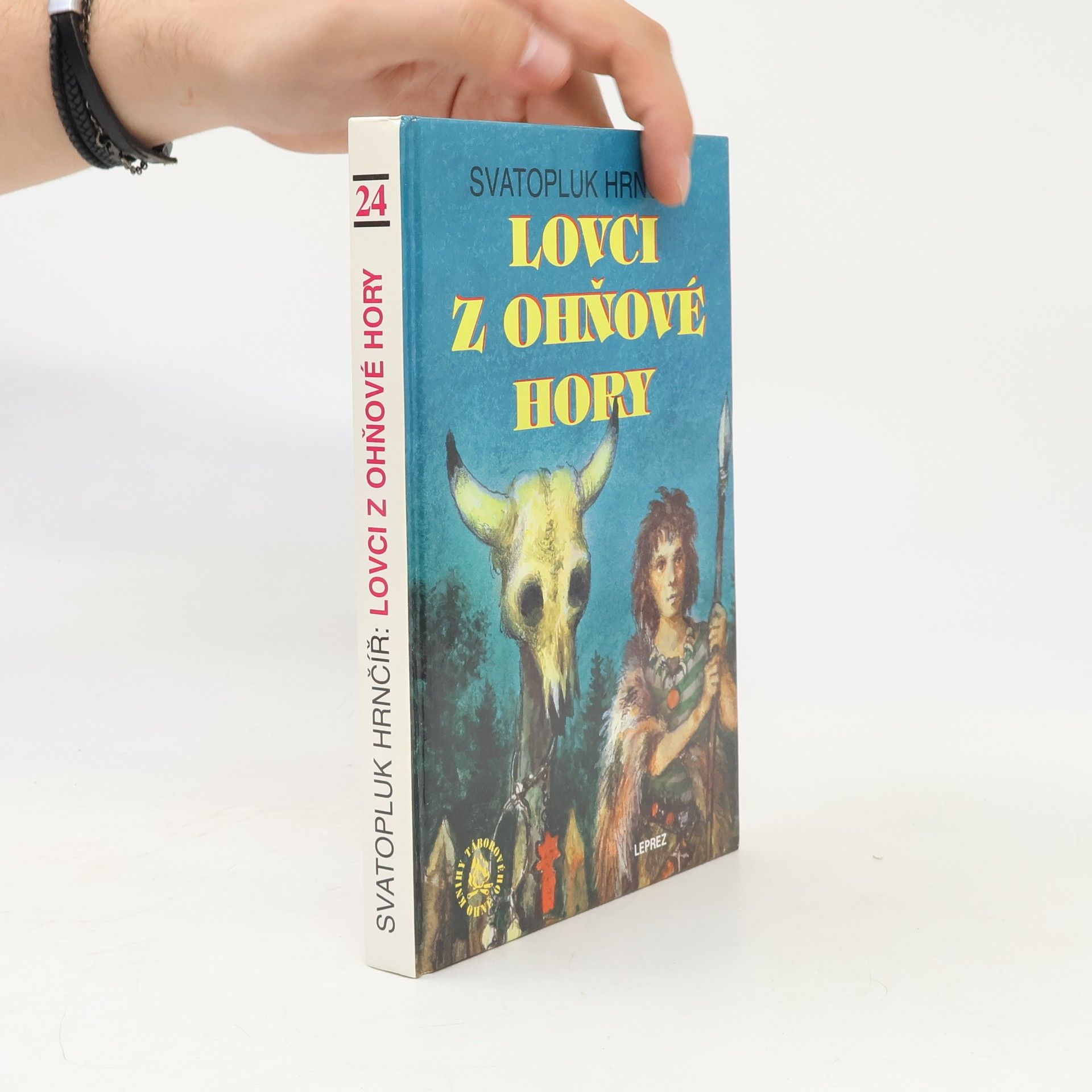 Svatopluk Hrnčíř Lovci z Ohňové hory