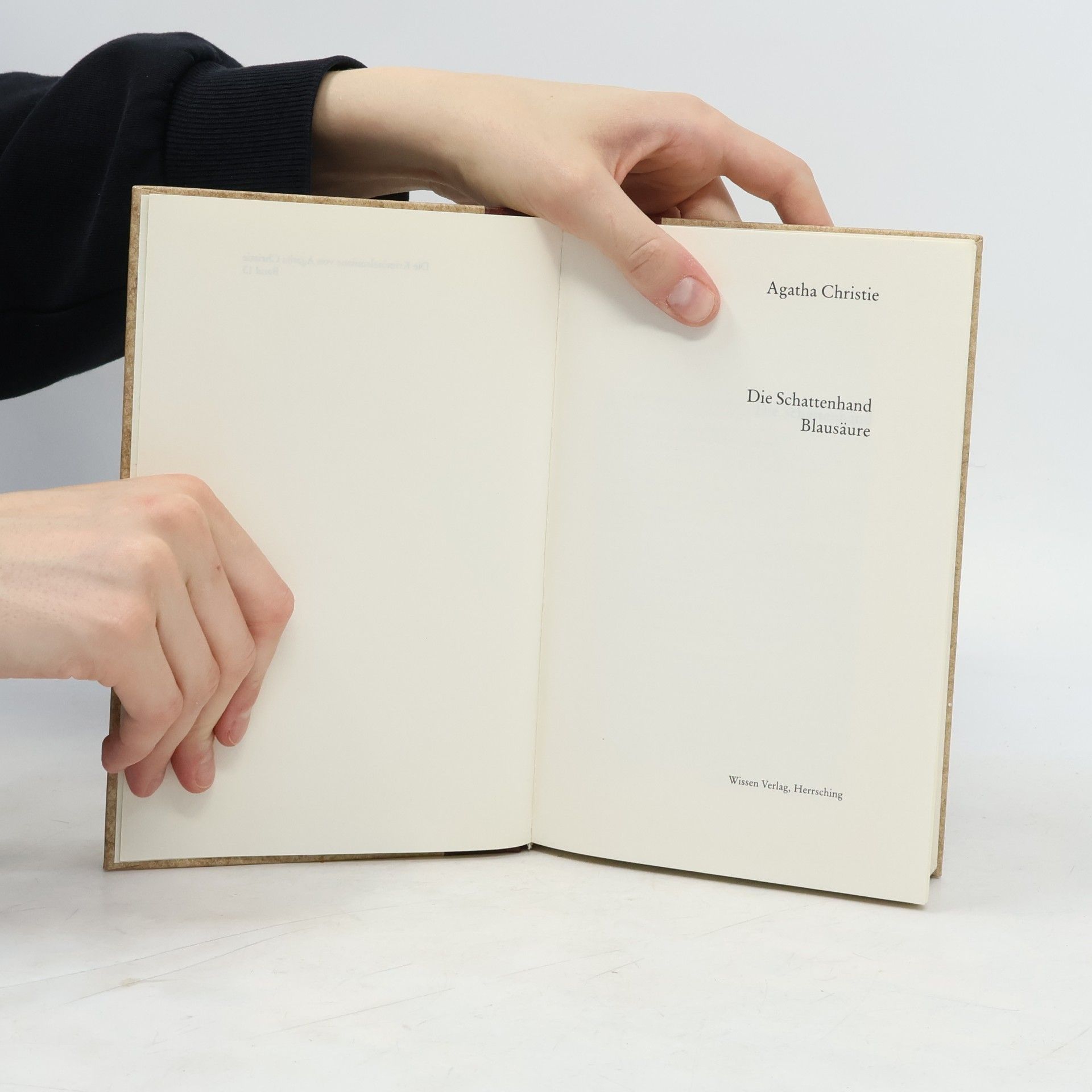 Agatha Christie Die Schattenhand, Blausäure