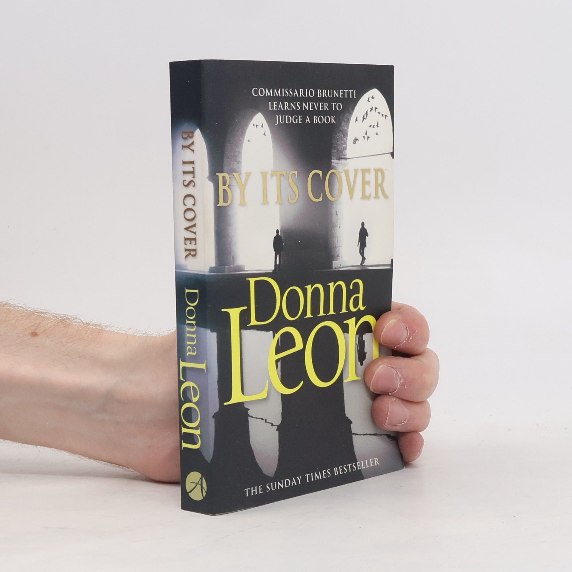 Donna Leon By Its Cover