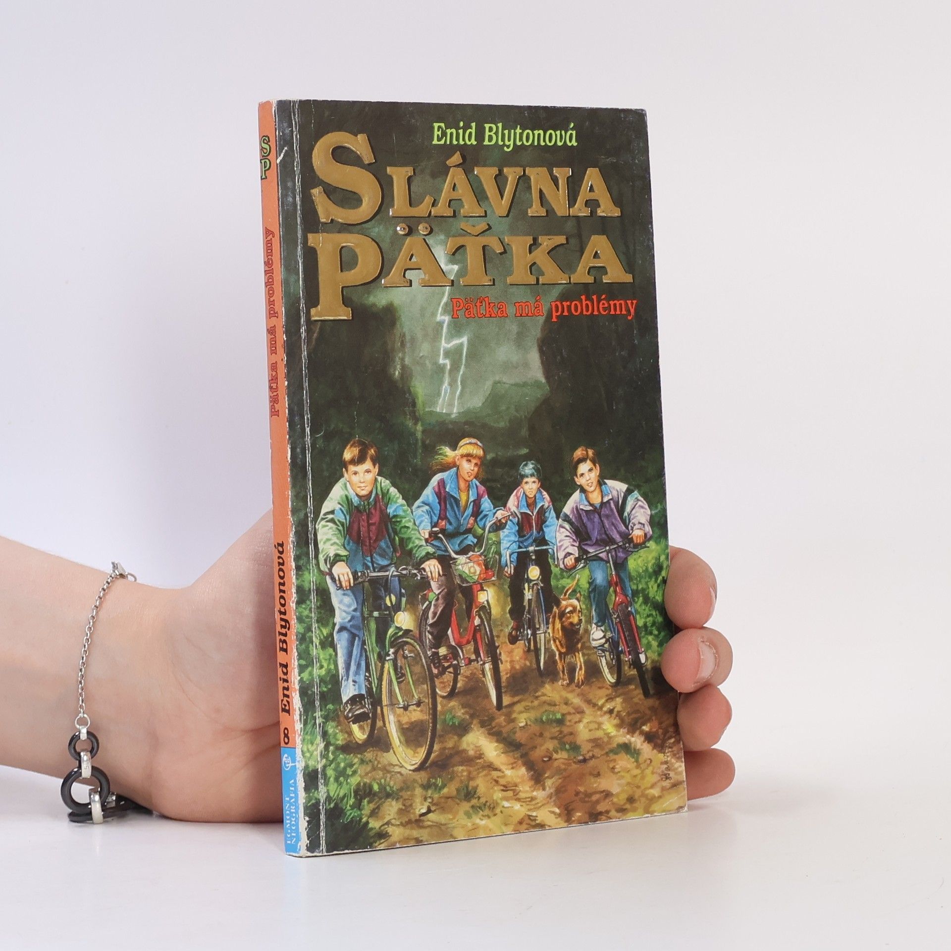 Enid Blyton Slávna päťka. Päťka má problémy