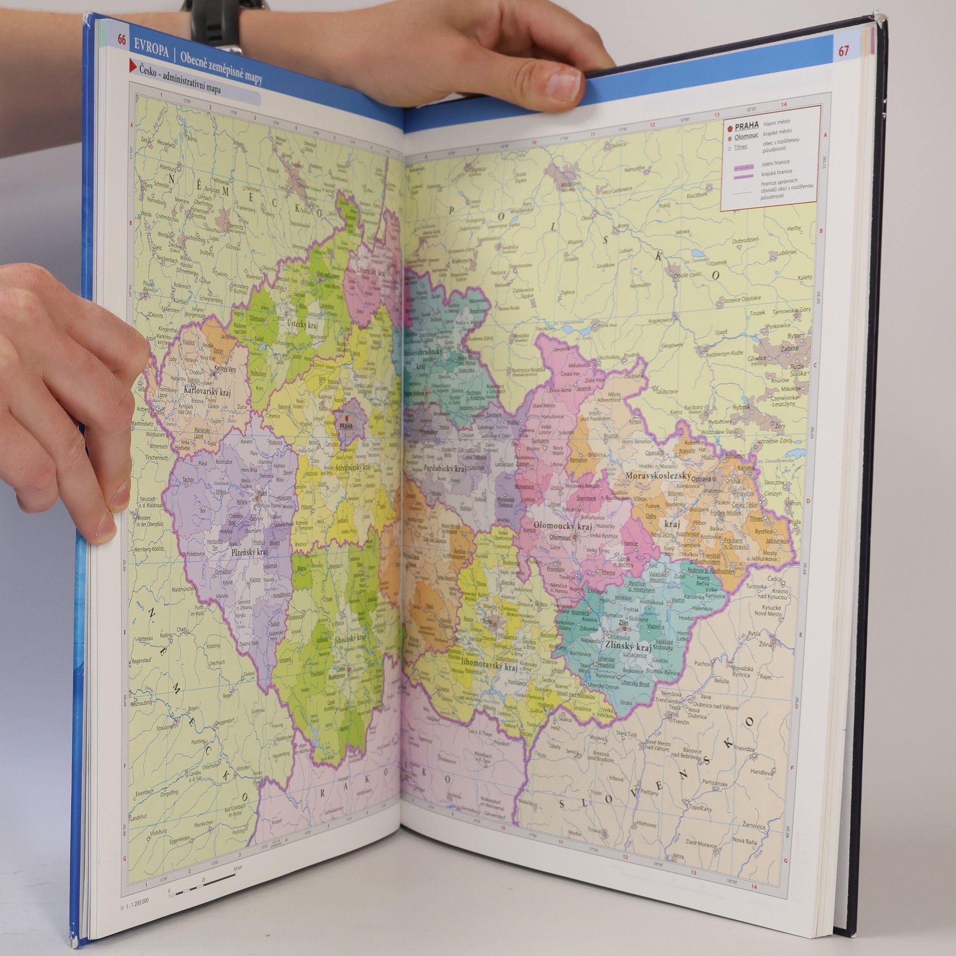 Kolektiv autorů Školní atlas světa