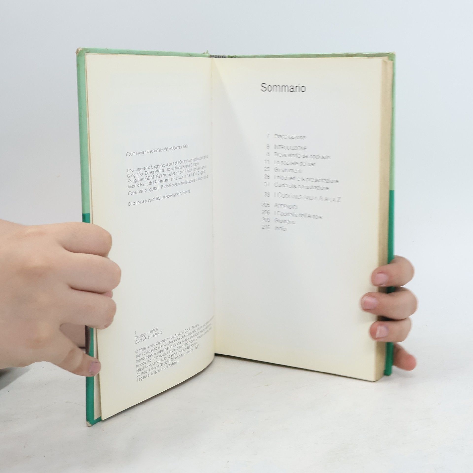 Ezio Falconi Guide Compact: Cocktails. Conoscere, riconoscere e preparare tutti i cocktails più importanti, dai classici e codificati ai nuovi. Ediz. illustrata