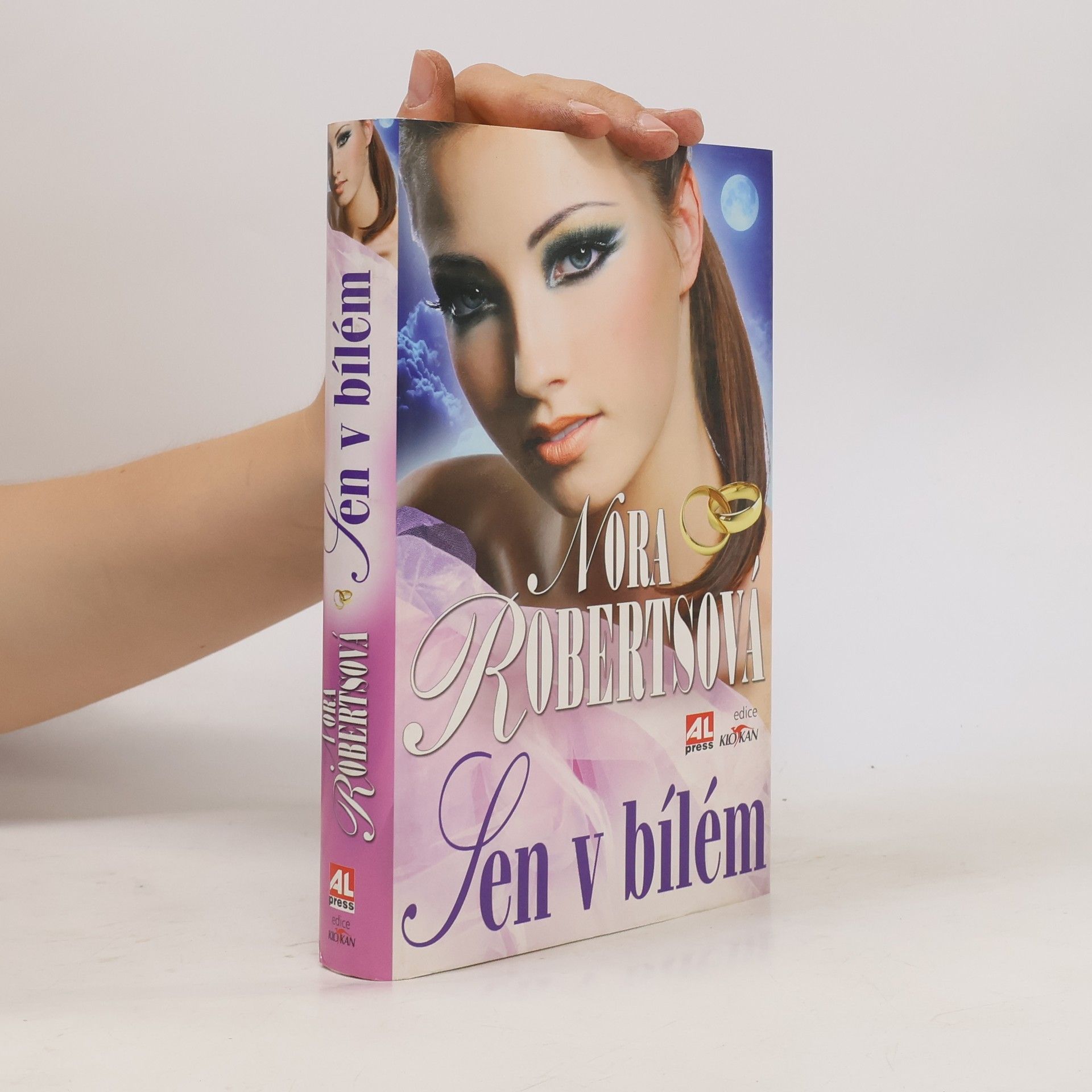 Nora Roberts Sen v bílém