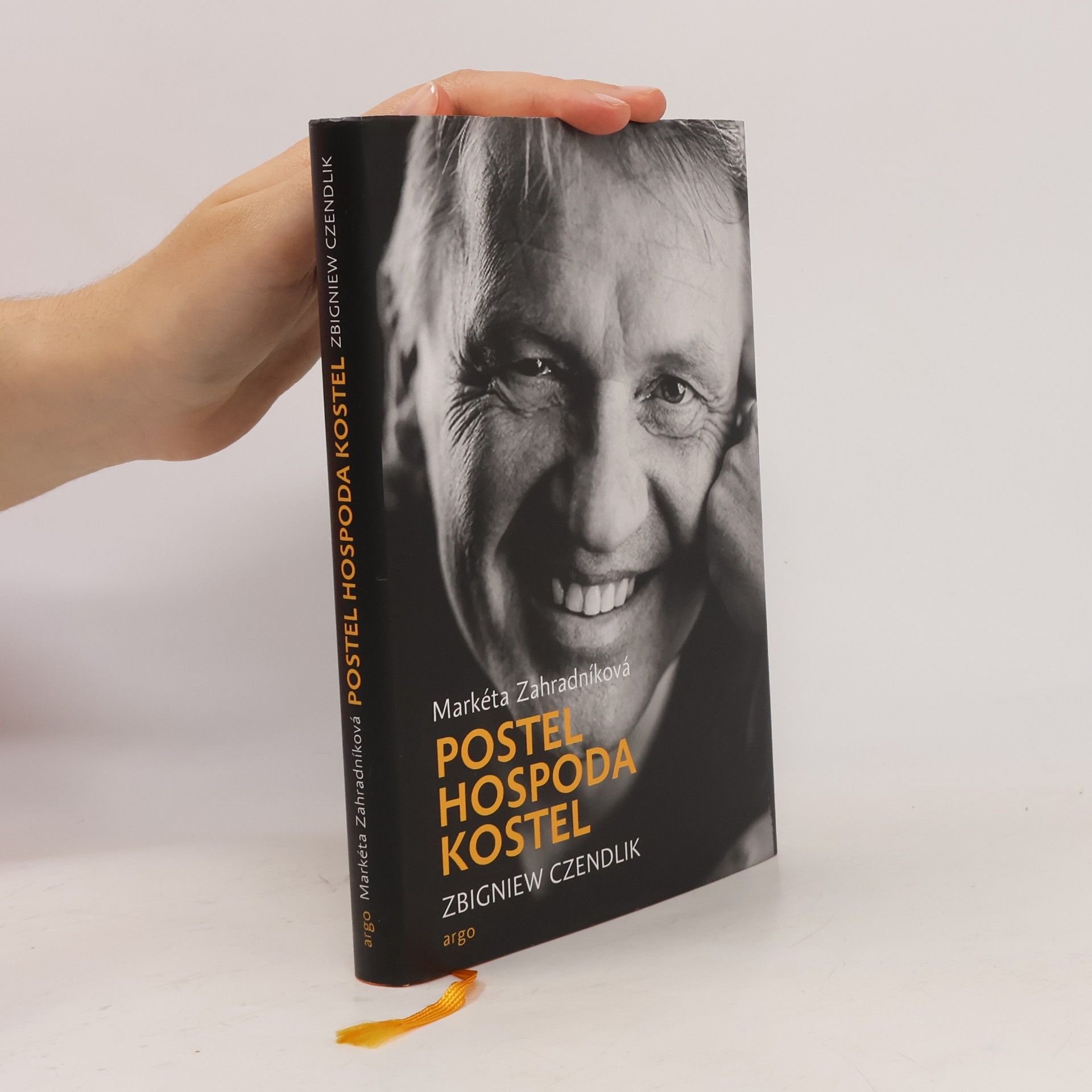 Markéta Zahradníková Postel, hospoda, kostel