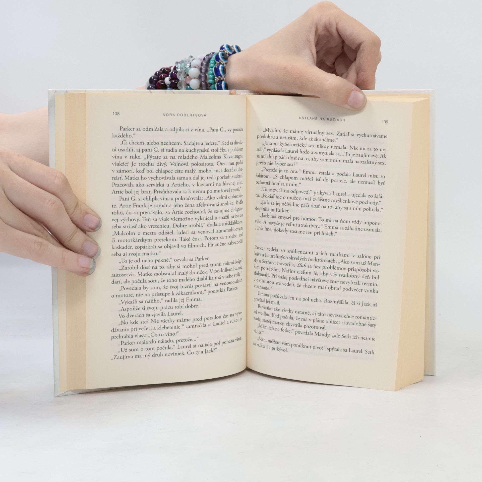 Nora Roberts Ustlané na ružiach