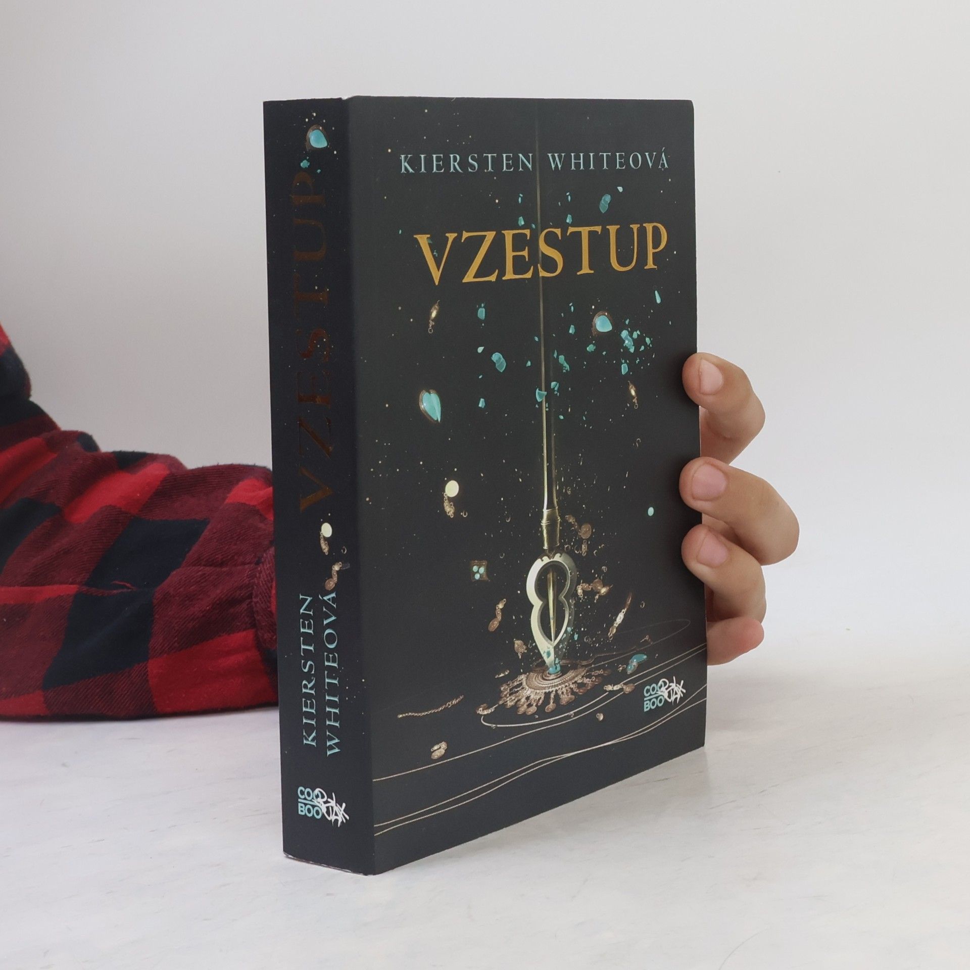 Kiersten White Vzestup: Dobyvatelská sága 2