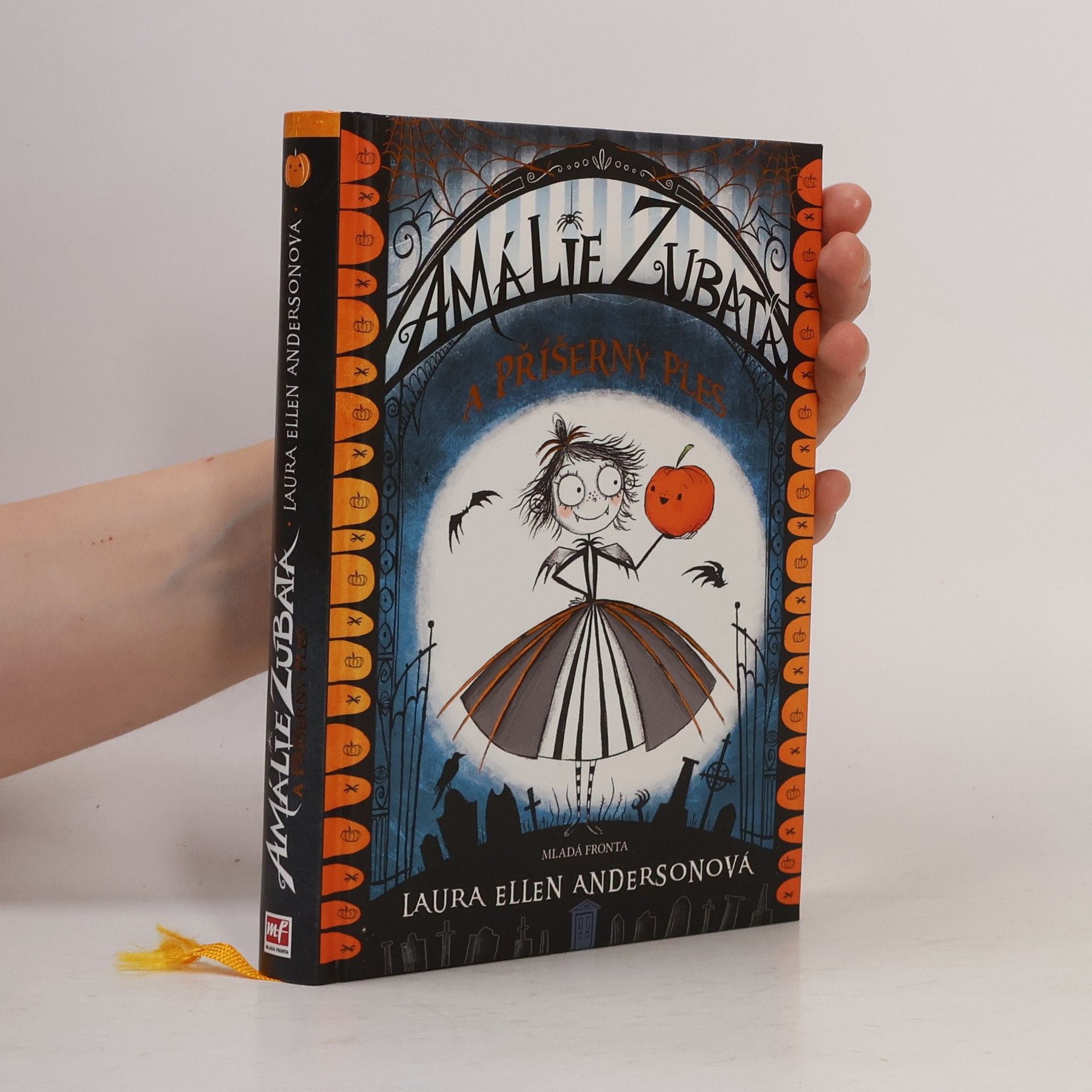 Laura Ellen Anderson Amálie Zubatá a příšerný ples
