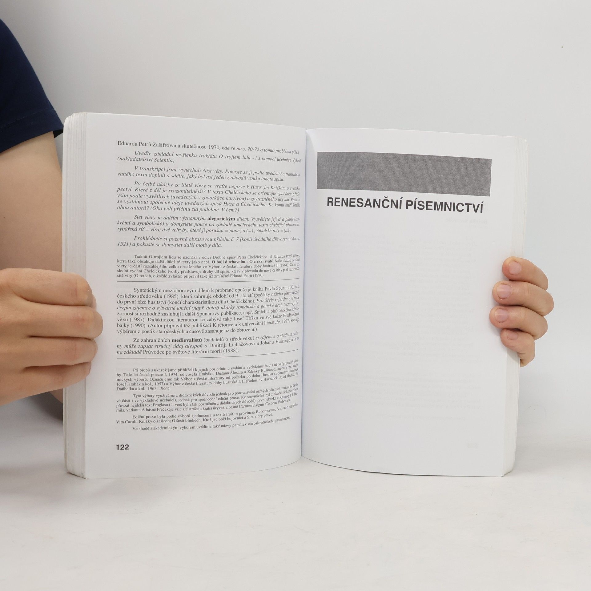 Michaela Hashemi Literatura I : výbor textů, interpretace, literární teorie