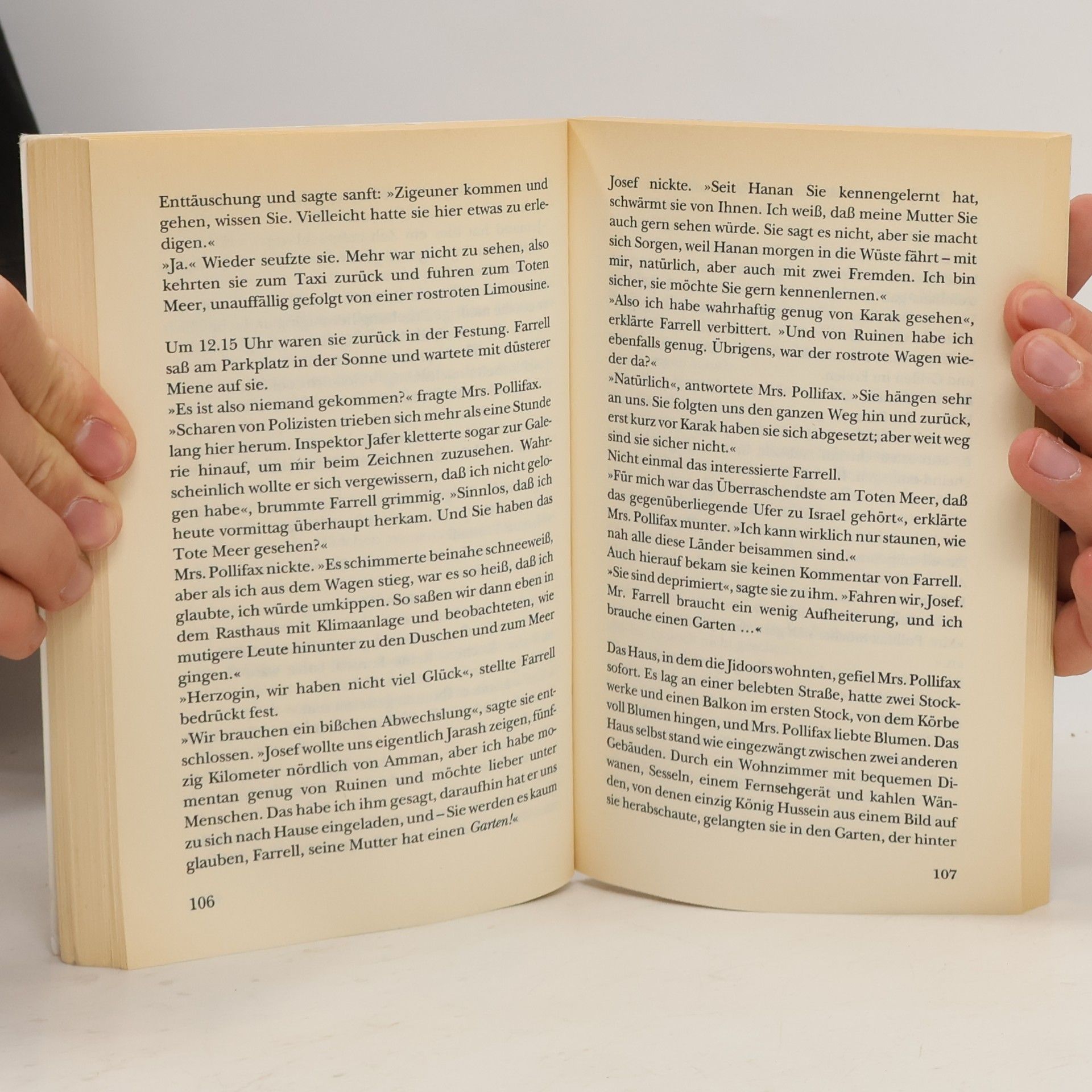 Dorothy Gilman Mrs. Pollifax macht Urlaub. Roman. Aus d. Amerikan. v. Lore Straßl