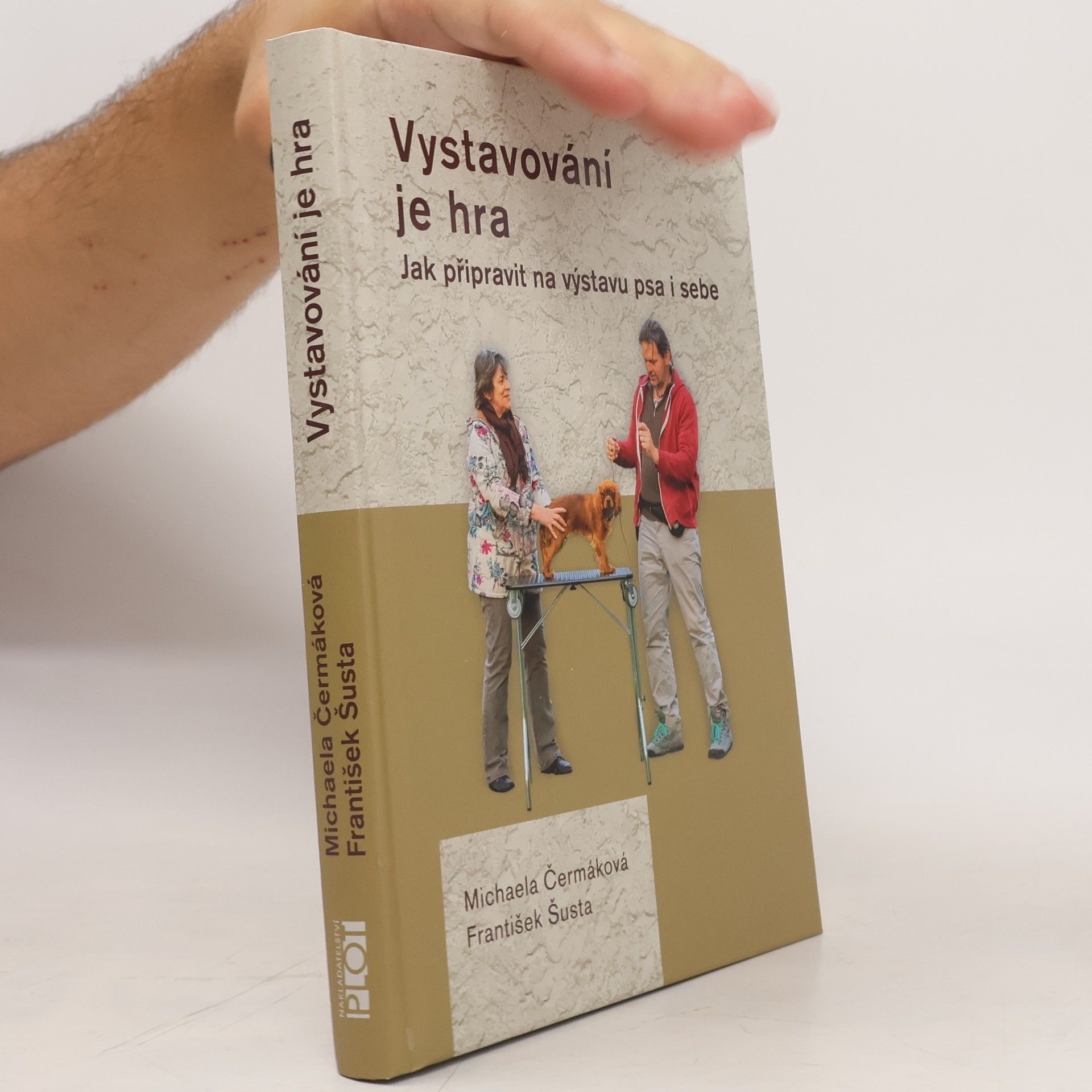 Vystavování je hra. Jak připravit na výstavu psa i sebe