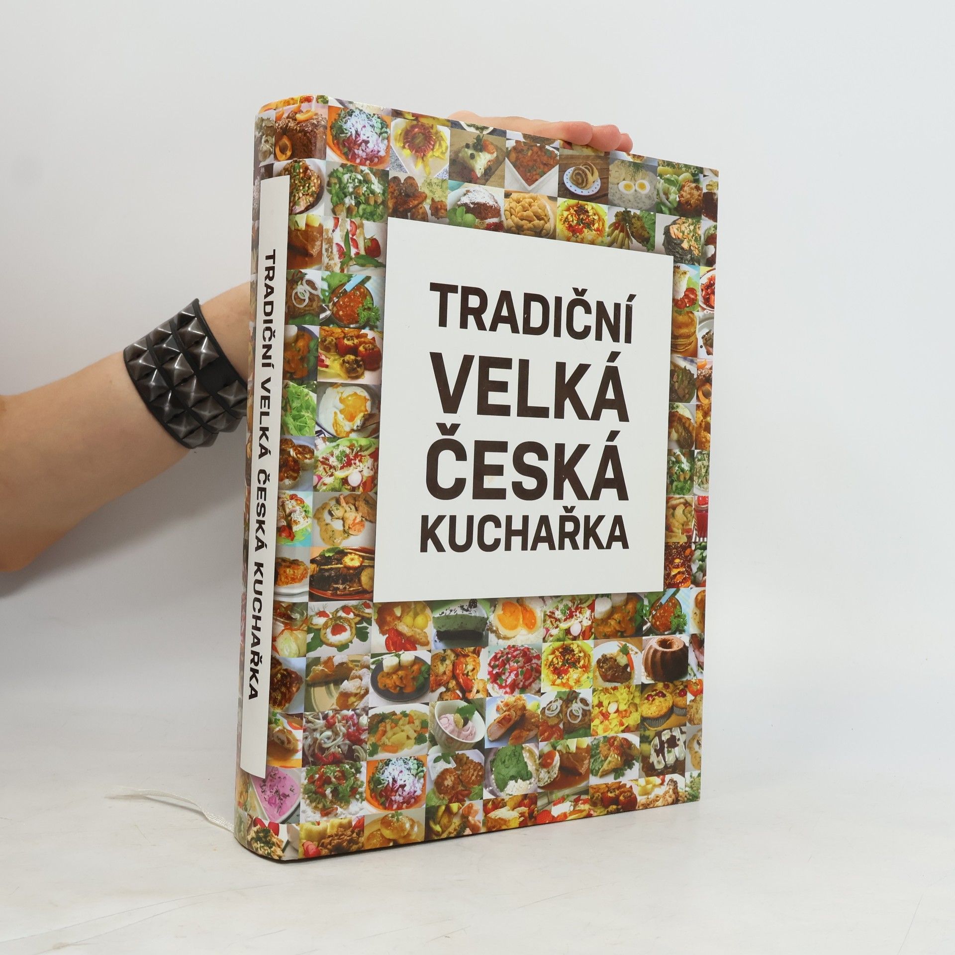Kolektiv autorů Tradiční velká česká kuchařka