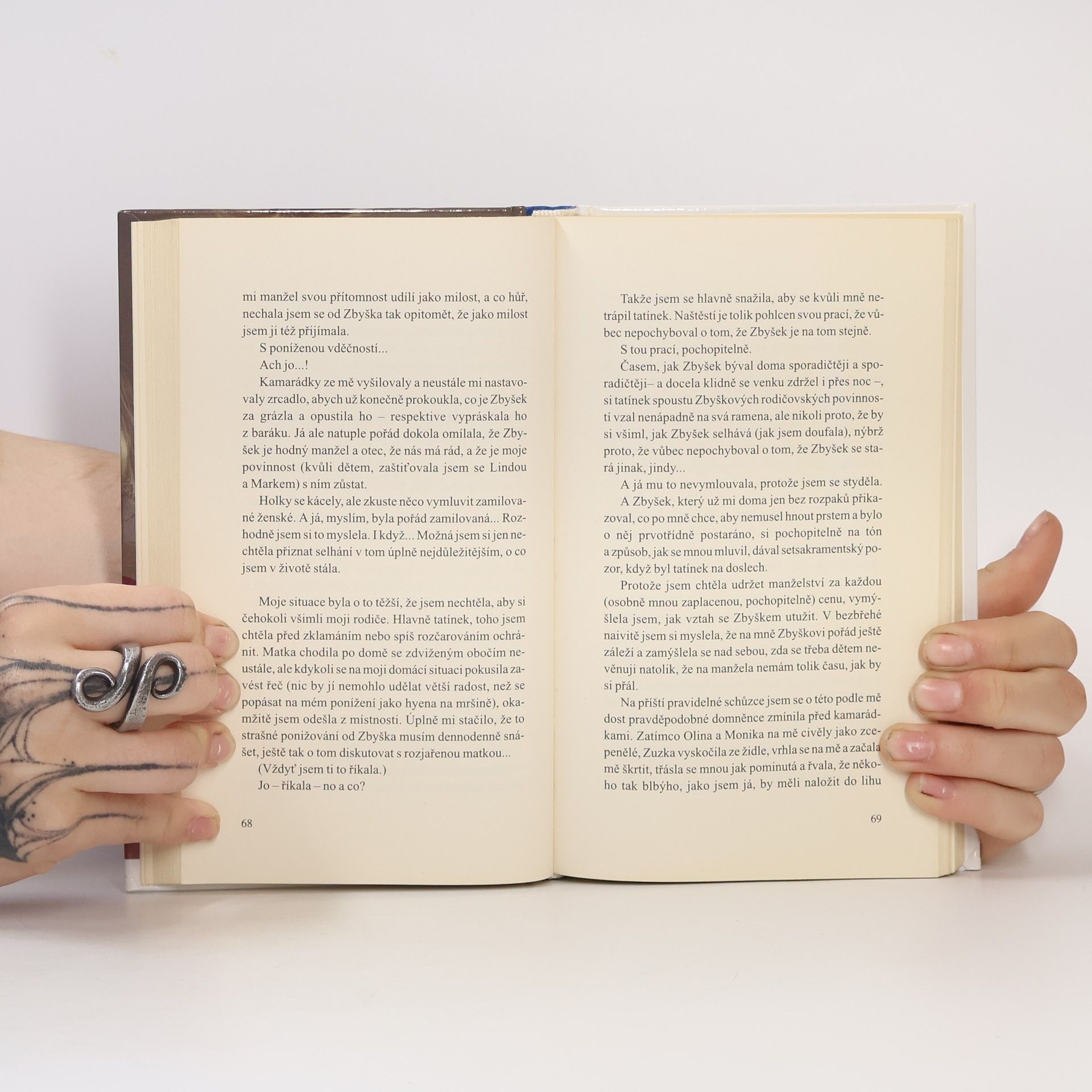 Aliena de Longhe Čiň manželu dobře - peklem se ti odmění